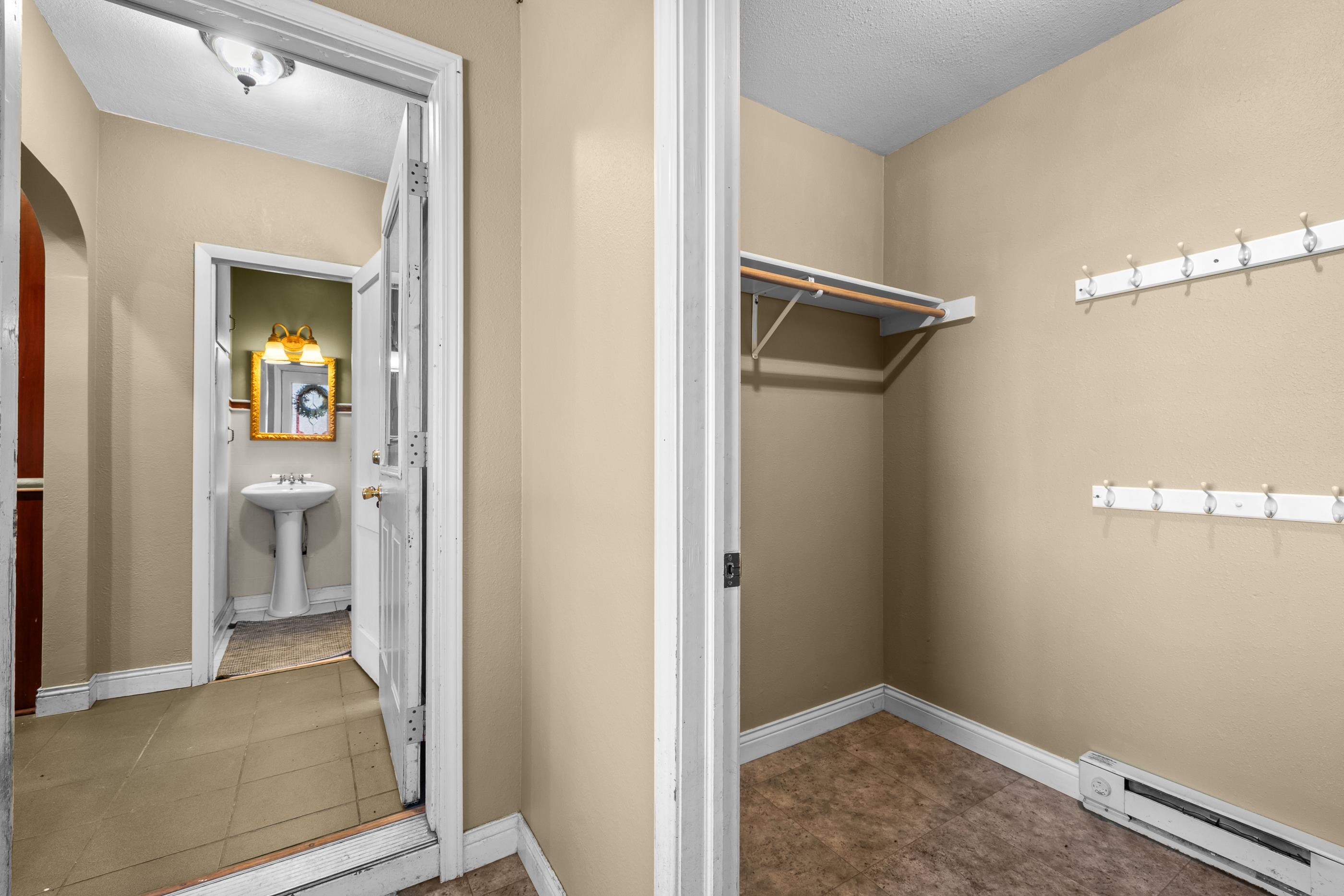 10145 WASHINGTON AVENUE, Marshfield, Wisconsin 54449, 4 Bedrooms Bedrooms, ,4 BathroomsBathrooms,Residential,For Sale,10145 WASHINGTON AVENUE,22505008