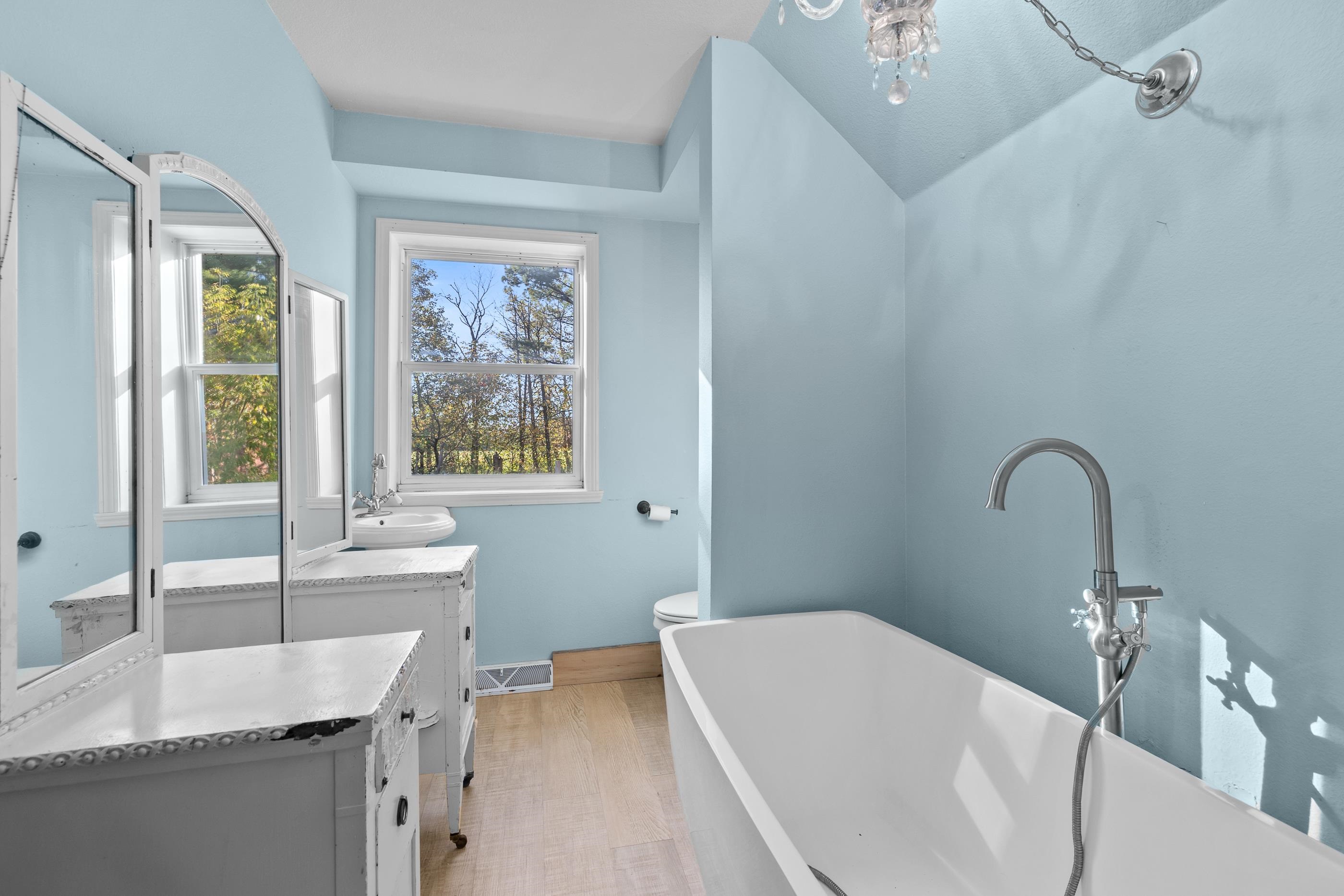 10145 WASHINGTON AVENUE, Marshfield, Wisconsin 54449, 4 Bedrooms Bedrooms, ,4 BathroomsBathrooms,Residential,For Sale,10145 WASHINGTON AVENUE,22505008