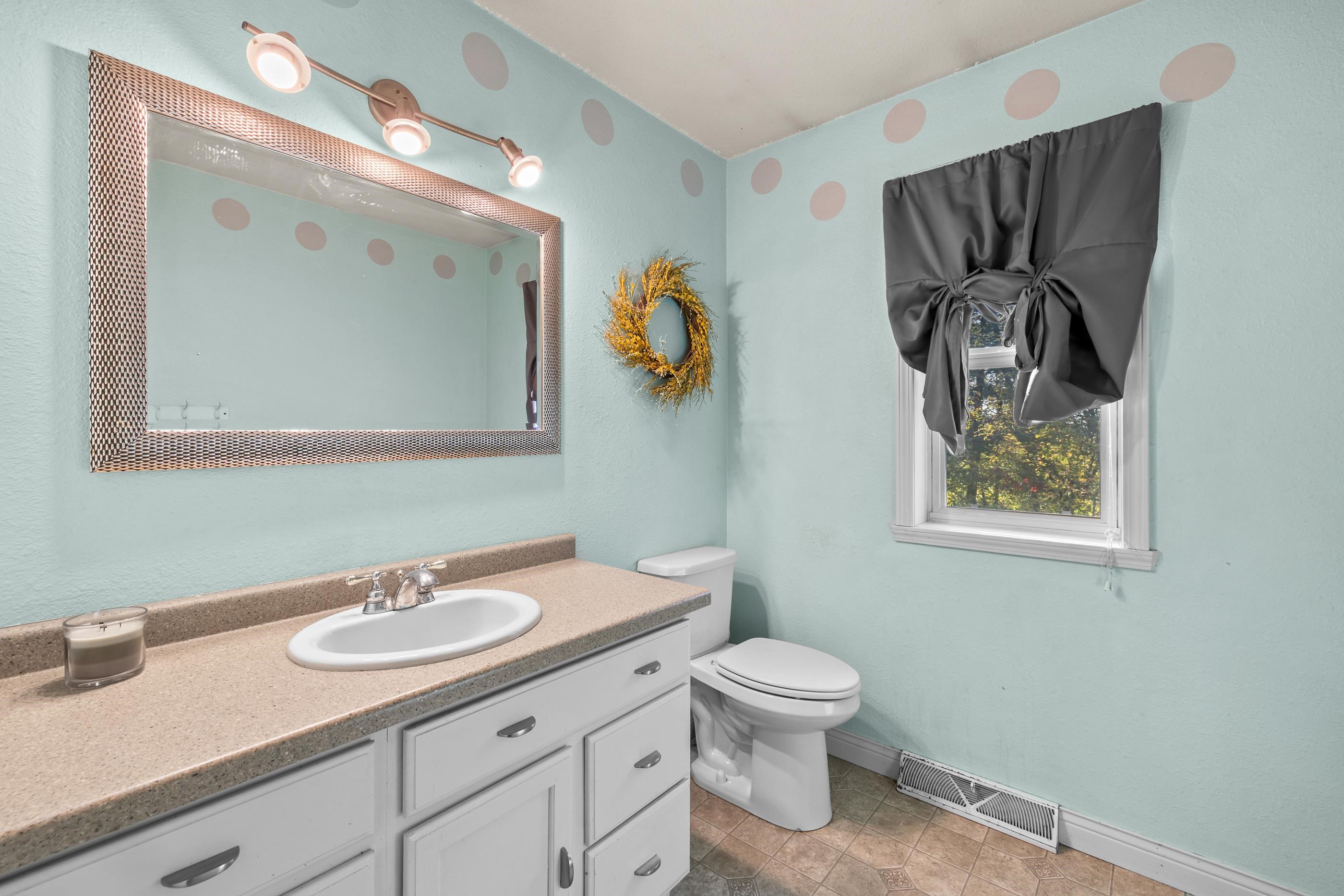 10145 WASHINGTON AVENUE, Marshfield, Wisconsin 54449, 4 Bedrooms Bedrooms, ,4 BathroomsBathrooms,Residential,For Sale,10145 WASHINGTON AVENUE,22505008