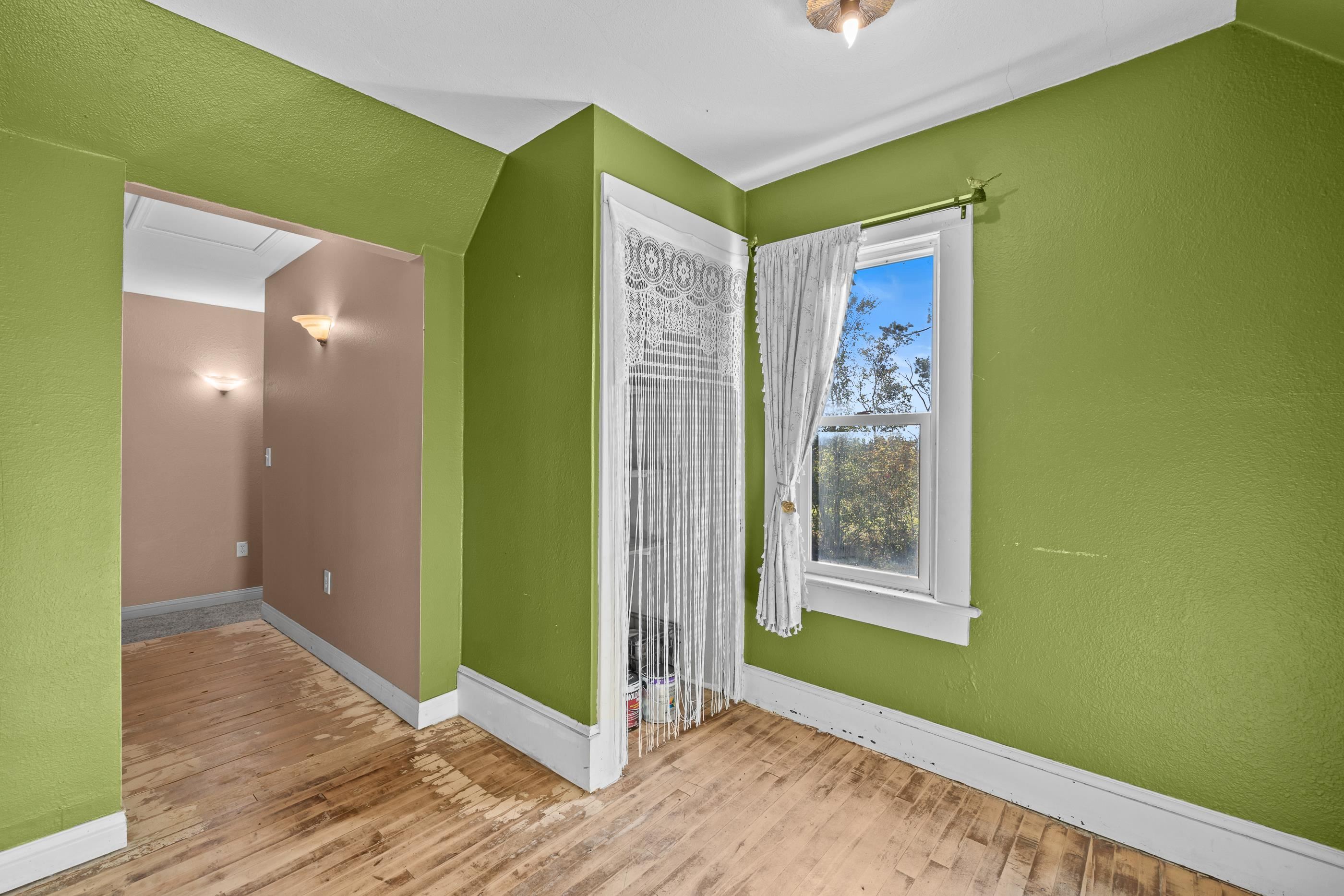 10145 WASHINGTON AVENUE, Marshfield, Wisconsin 54449, 4 Bedrooms Bedrooms, ,4 BathroomsBathrooms,Residential,For Sale,10145 WASHINGTON AVENUE,22505008