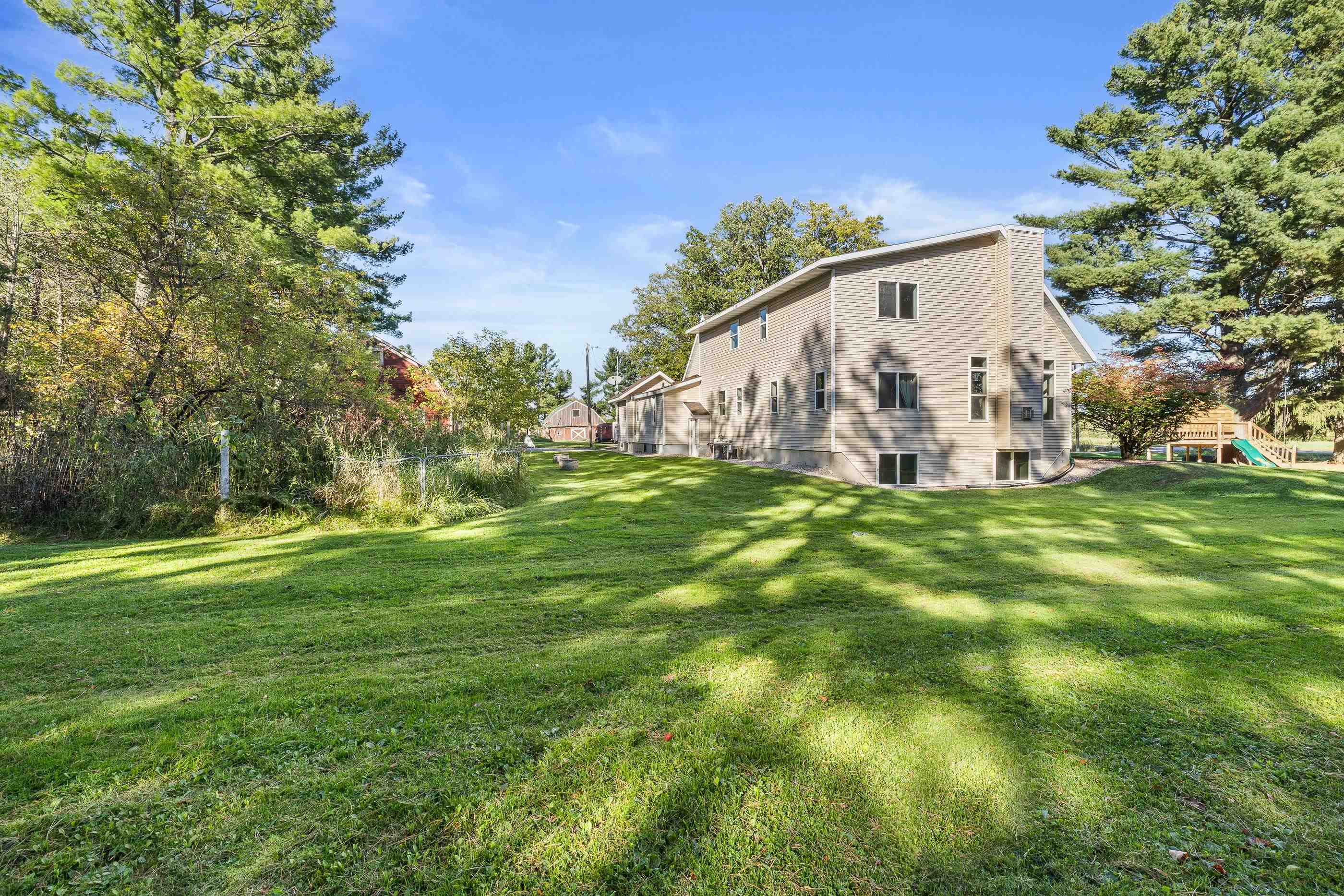 10145 WASHINGTON AVENUE, Marshfield, Wisconsin 54449, 4 Bedrooms Bedrooms, ,4 BathroomsBathrooms,Residential,For Sale,10145 WASHINGTON AVENUE,22505008