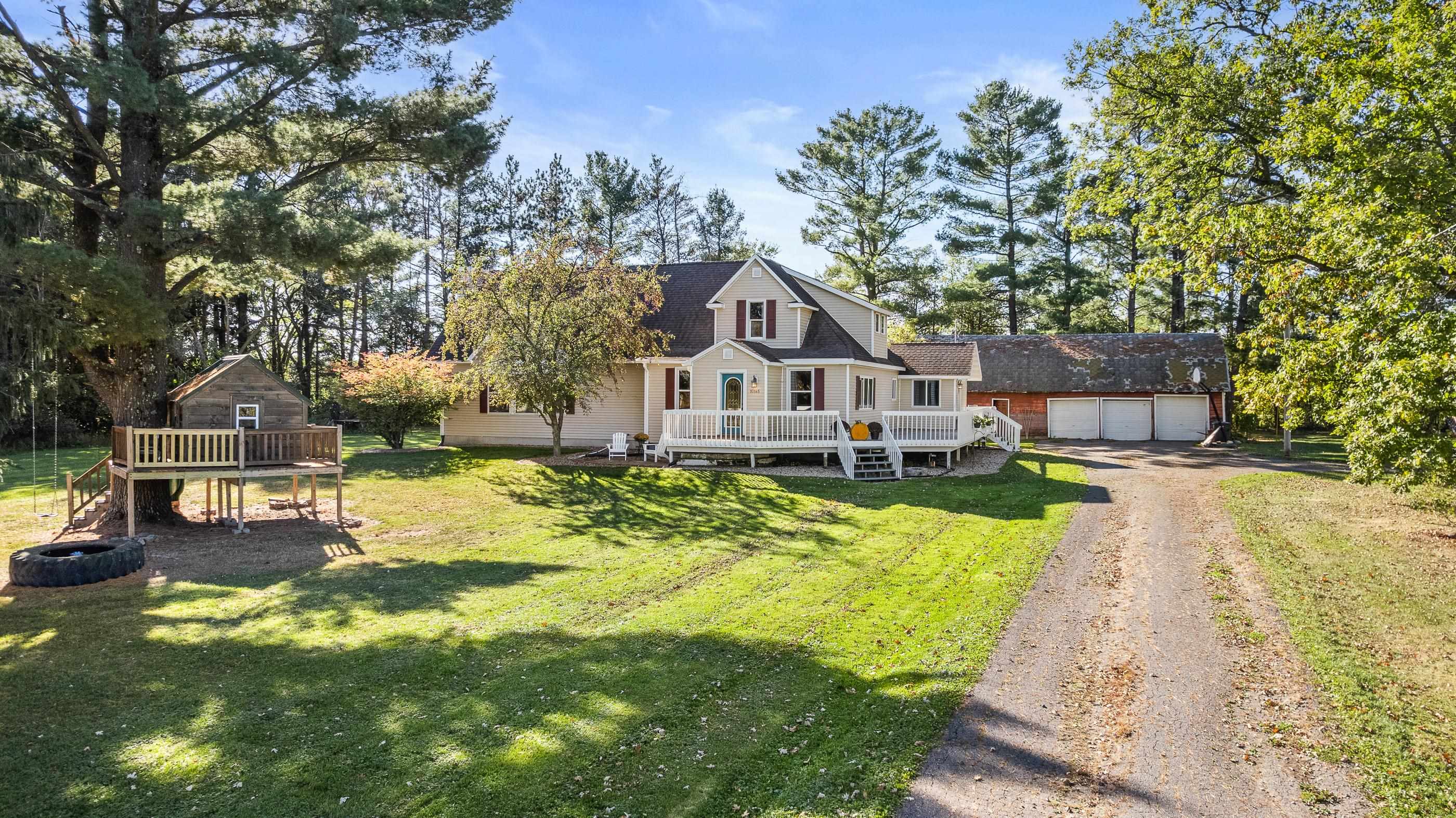 10145 WASHINGTON AVENUE, Marshfield, Wisconsin 54449, 4 Bedrooms Bedrooms, ,4 BathroomsBathrooms,Residential,For Sale,10145 WASHINGTON AVENUE,22505008