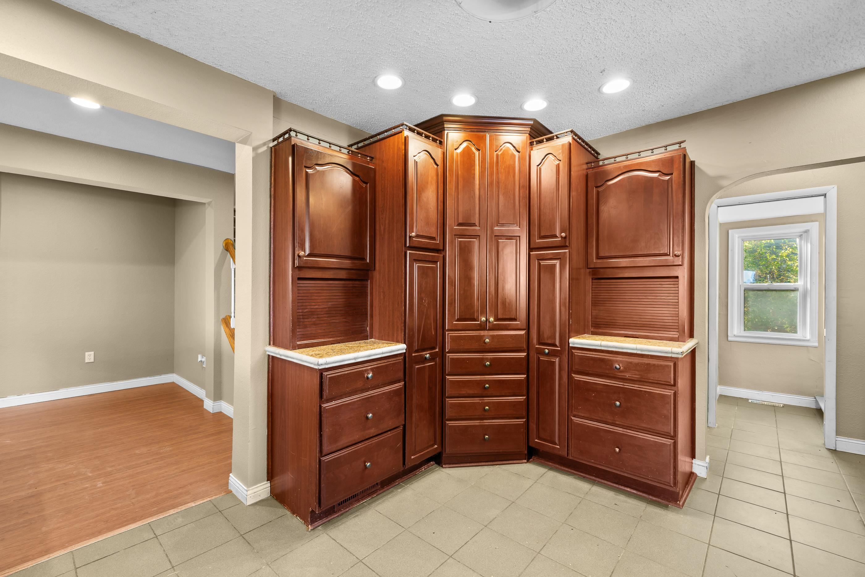 10145 WASHINGTON AVENUE, Marshfield, Wisconsin 54449, 4 Bedrooms Bedrooms, ,4 BathroomsBathrooms,Residential,For Sale,10145 WASHINGTON AVENUE,22505008