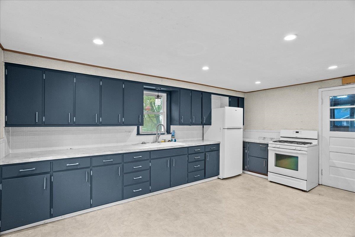 306 W 3RD STREET, Granton, Wisconsin 54436, 3 Bedrooms Bedrooms, ,1 BathroomBathrooms,Residential,For Sale,306 W 3RD STREET,22505010