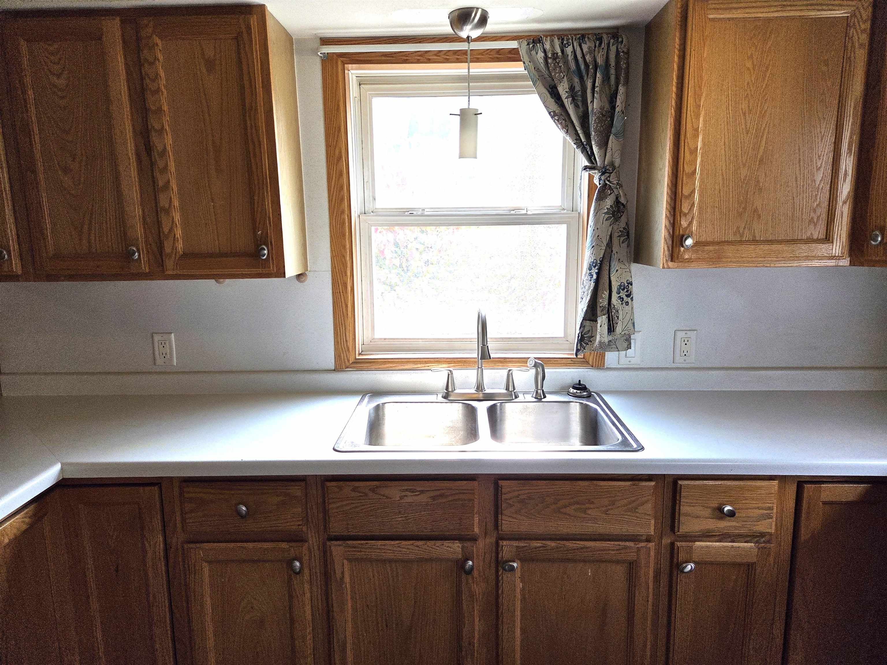 604 N CHESTNUT AVENUE, Marshfield, Wisconsin 54449, 4 Bedrooms Bedrooms, ,2 BathroomsBathrooms,Residential,For Sale,604 N CHESTNUT AVENUE,22505028