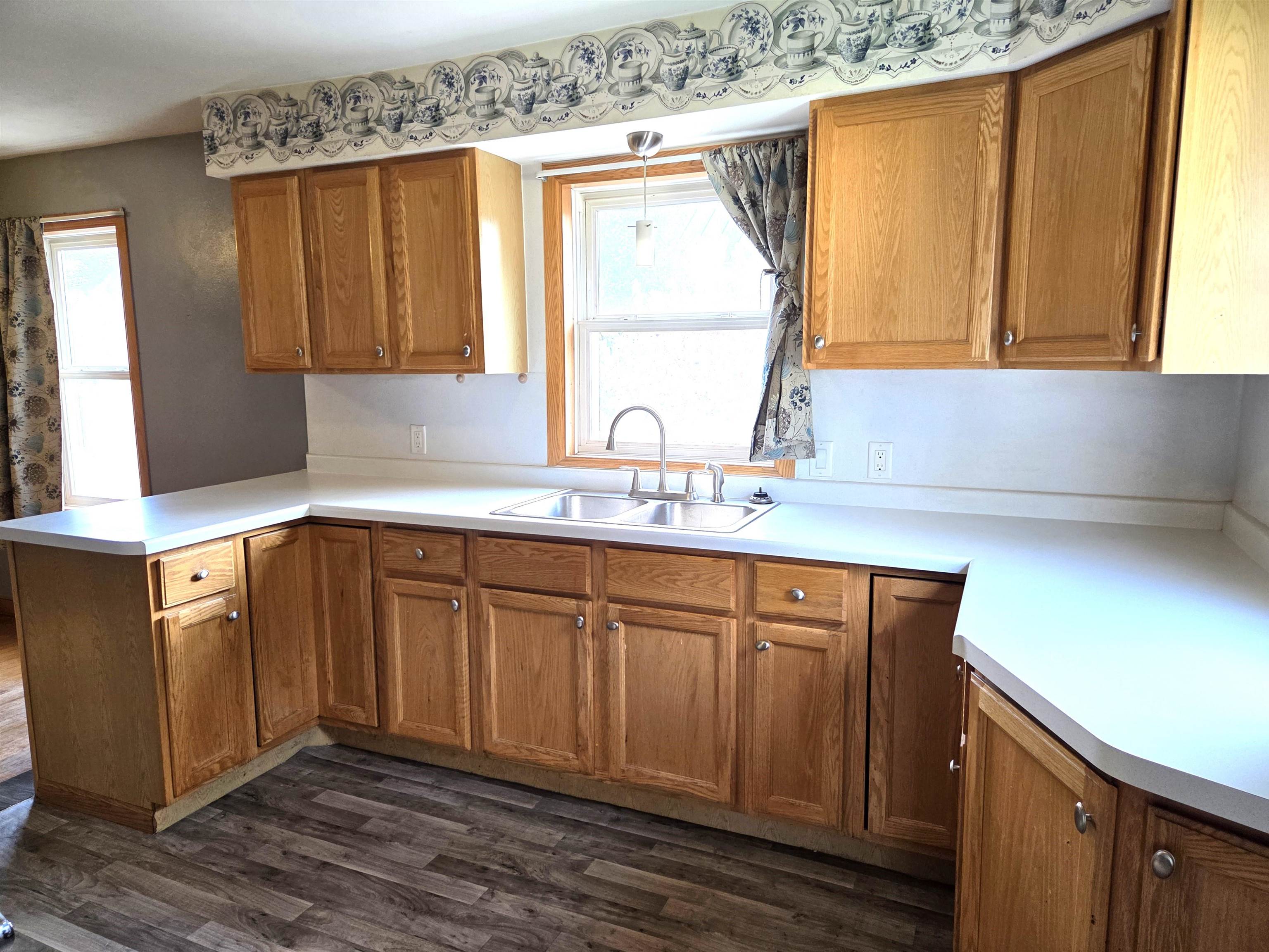 604 N CHESTNUT AVENUE, Marshfield, Wisconsin 54449, 4 Bedrooms Bedrooms, ,2 BathroomsBathrooms,Residential,For Sale,604 N CHESTNUT AVENUE,22505028