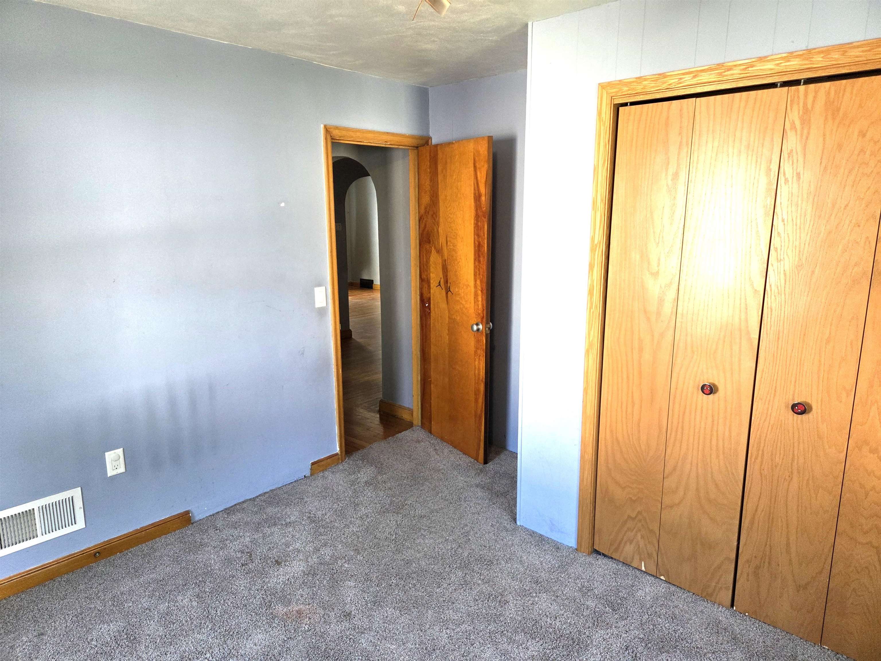 604 N CHESTNUT AVENUE, Marshfield, Wisconsin 54449, 4 Bedrooms Bedrooms, ,2 BathroomsBathrooms,Residential,For Sale,604 N CHESTNUT AVENUE,22505028