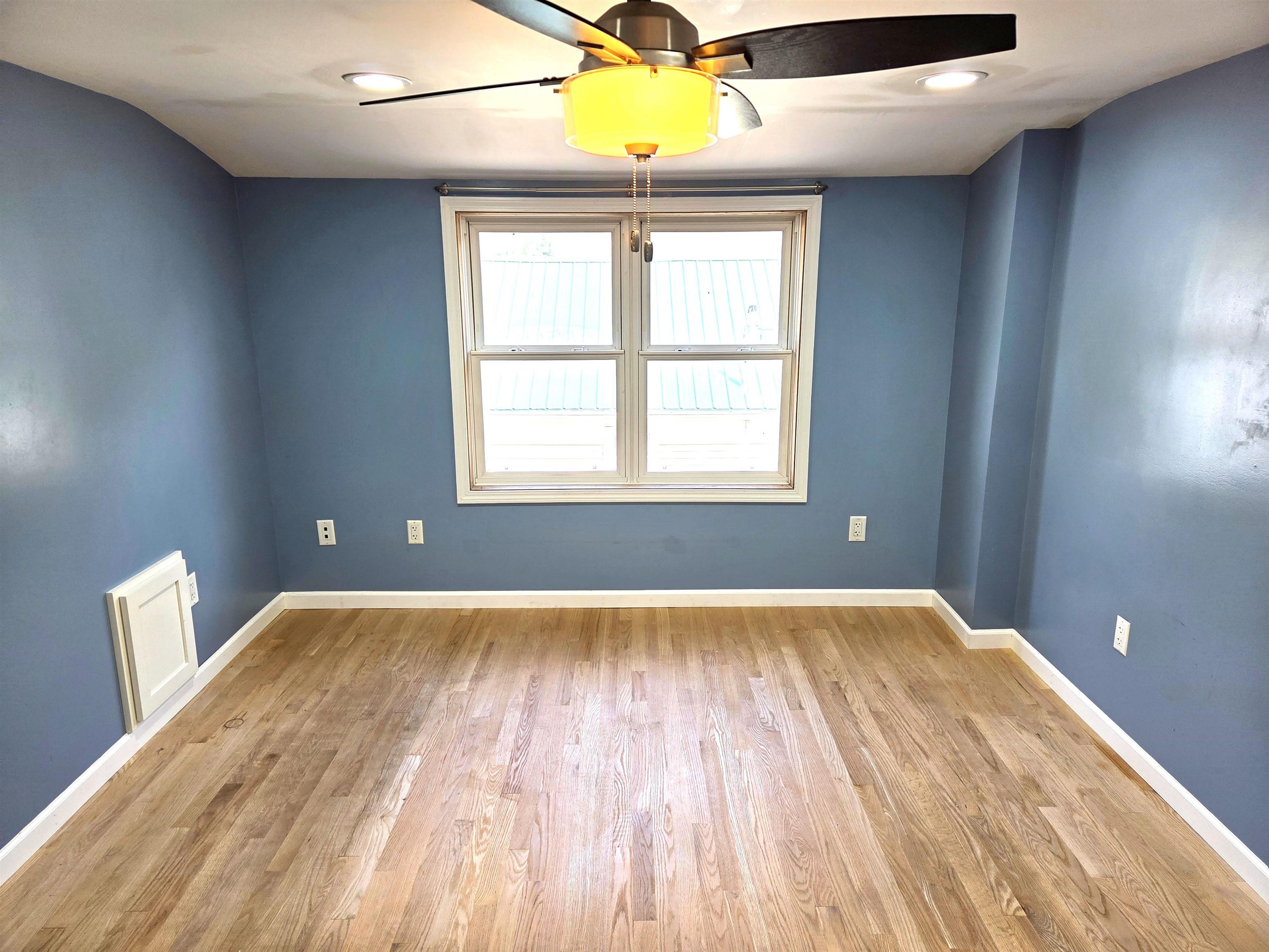 604 N CHESTNUT AVENUE, Marshfield, Wisconsin 54449, 4 Bedrooms Bedrooms, ,2 BathroomsBathrooms,Residential,For Sale,604 N CHESTNUT AVENUE,22505028