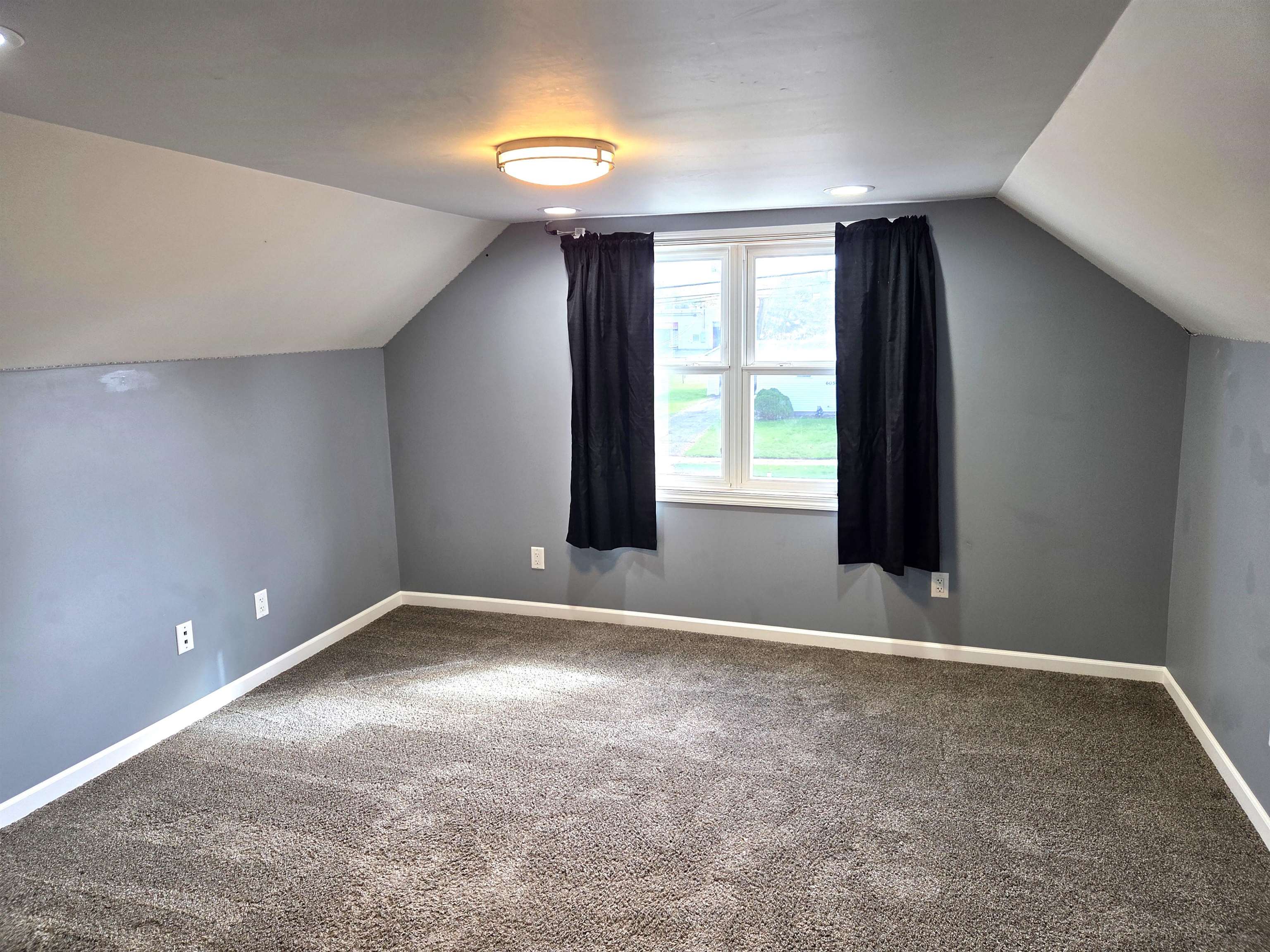 604 N CHESTNUT AVENUE, Marshfield, Wisconsin 54449, 4 Bedrooms Bedrooms, ,2 BathroomsBathrooms,Residential,For Sale,604 N CHESTNUT AVENUE,22505028