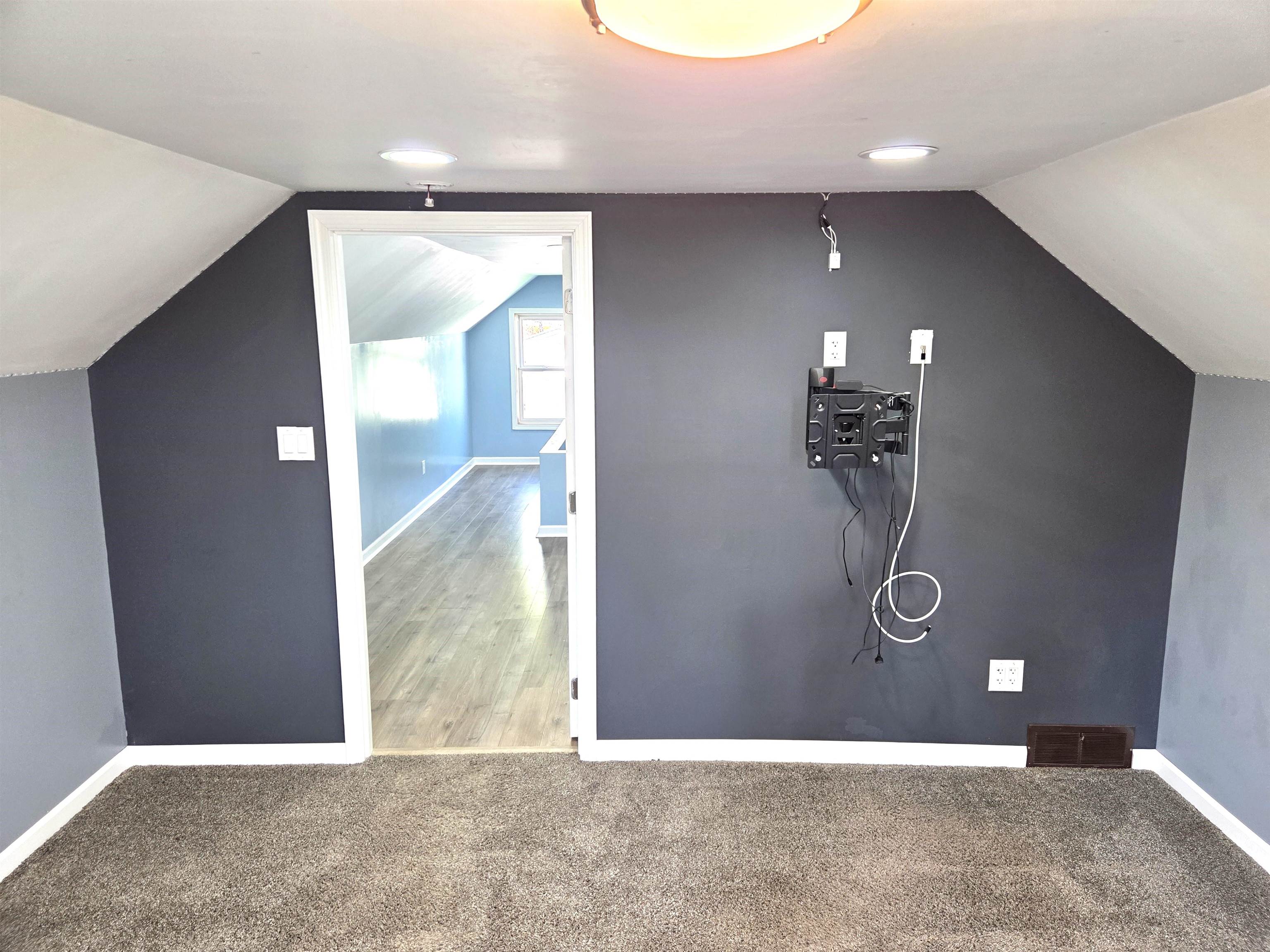 604 N CHESTNUT AVENUE, Marshfield, Wisconsin 54449, 4 Bedrooms Bedrooms, ,2 BathroomsBathrooms,Residential,For Sale,604 N CHESTNUT AVENUE,22505028