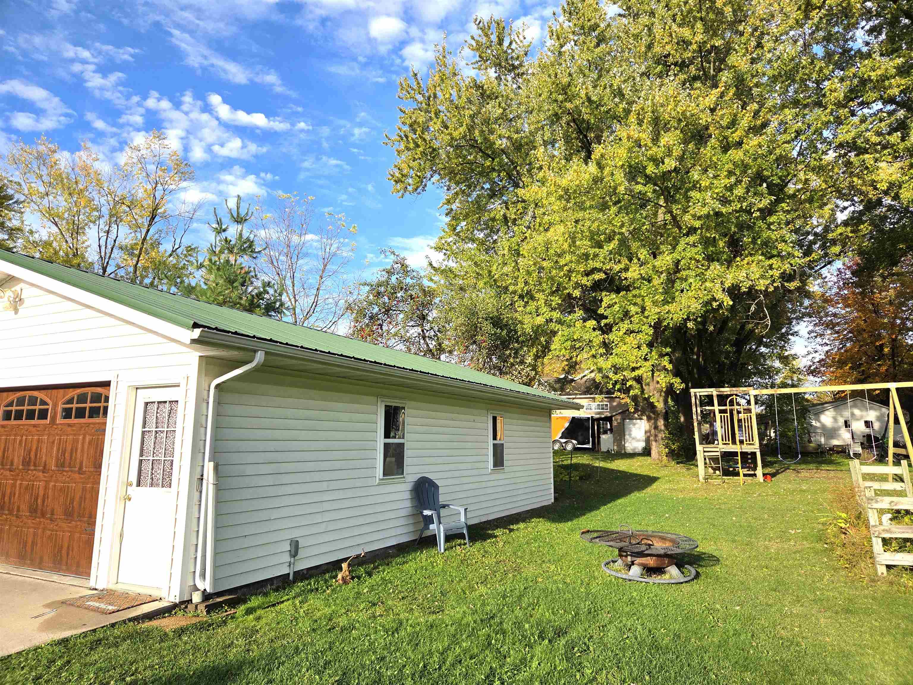 604 N CHESTNUT AVENUE, Marshfield, Wisconsin 54449, 4 Bedrooms Bedrooms, ,2 BathroomsBathrooms,Residential,For Sale,604 N CHESTNUT AVENUE,22505028