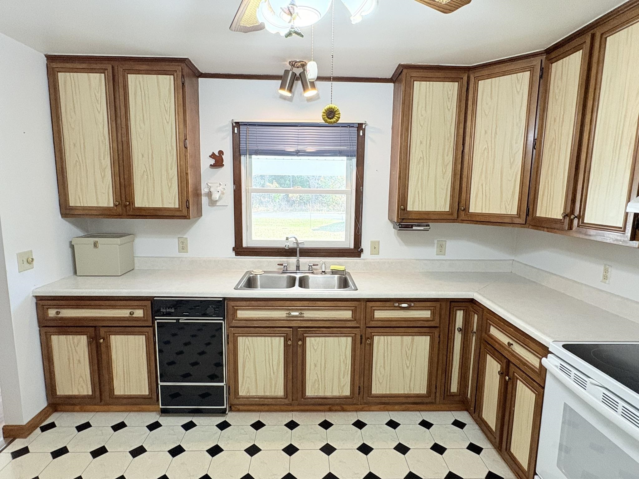 2633 SWIGGUM LANE, Nekoosa, Wisconsin 54457, 3 Bedrooms Bedrooms, ,1 BathroomBathrooms,Residential,For Sale,2633 SWIGGUM LANE,22505056