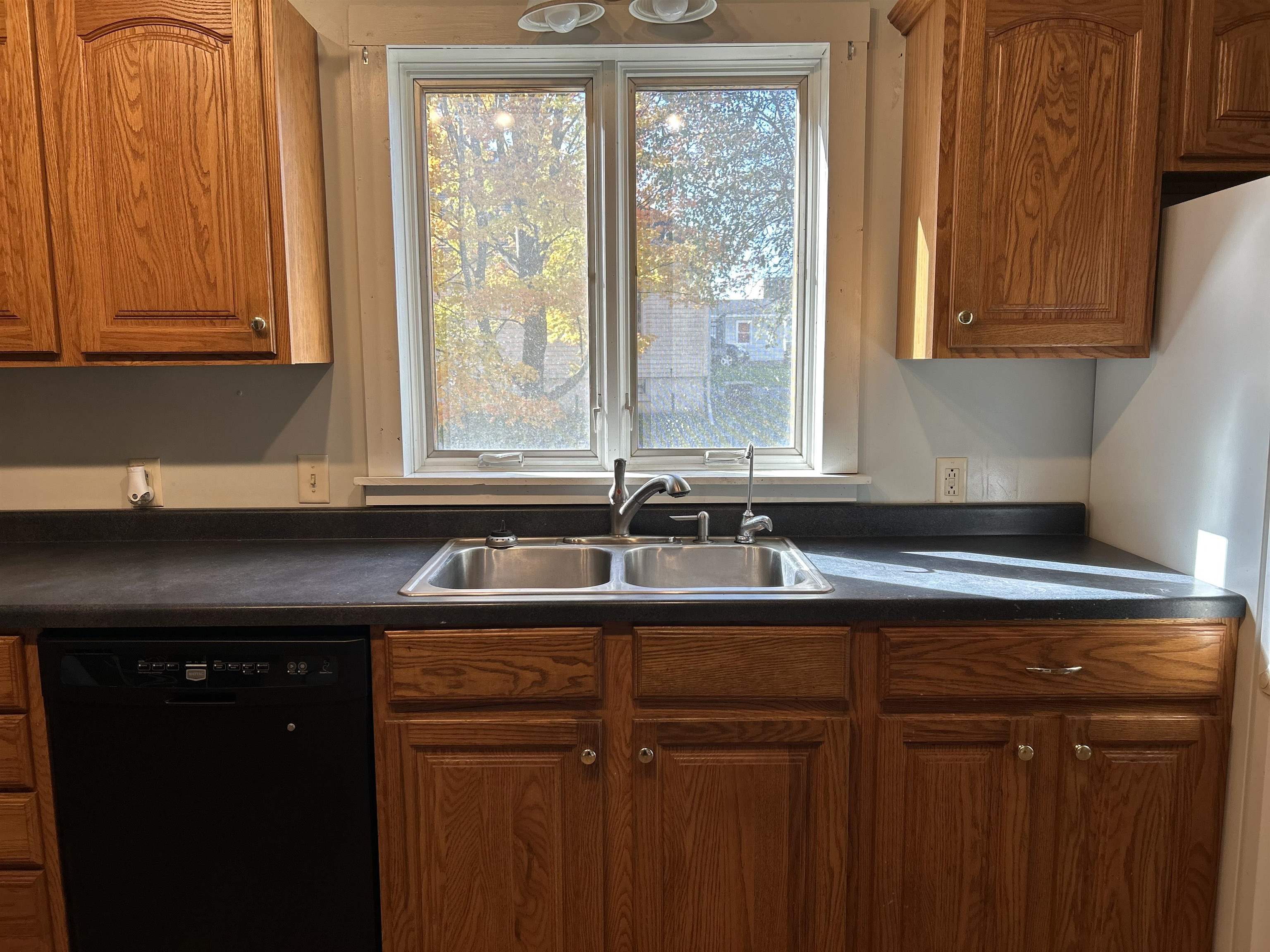 108 HINMAN AVENUE, Marshfield, Wisconsin 54449, 3 Bedrooms Bedrooms, ,1 BathroomBathrooms,Residential,For Sale,108 HINMAN AVENUE,22505069