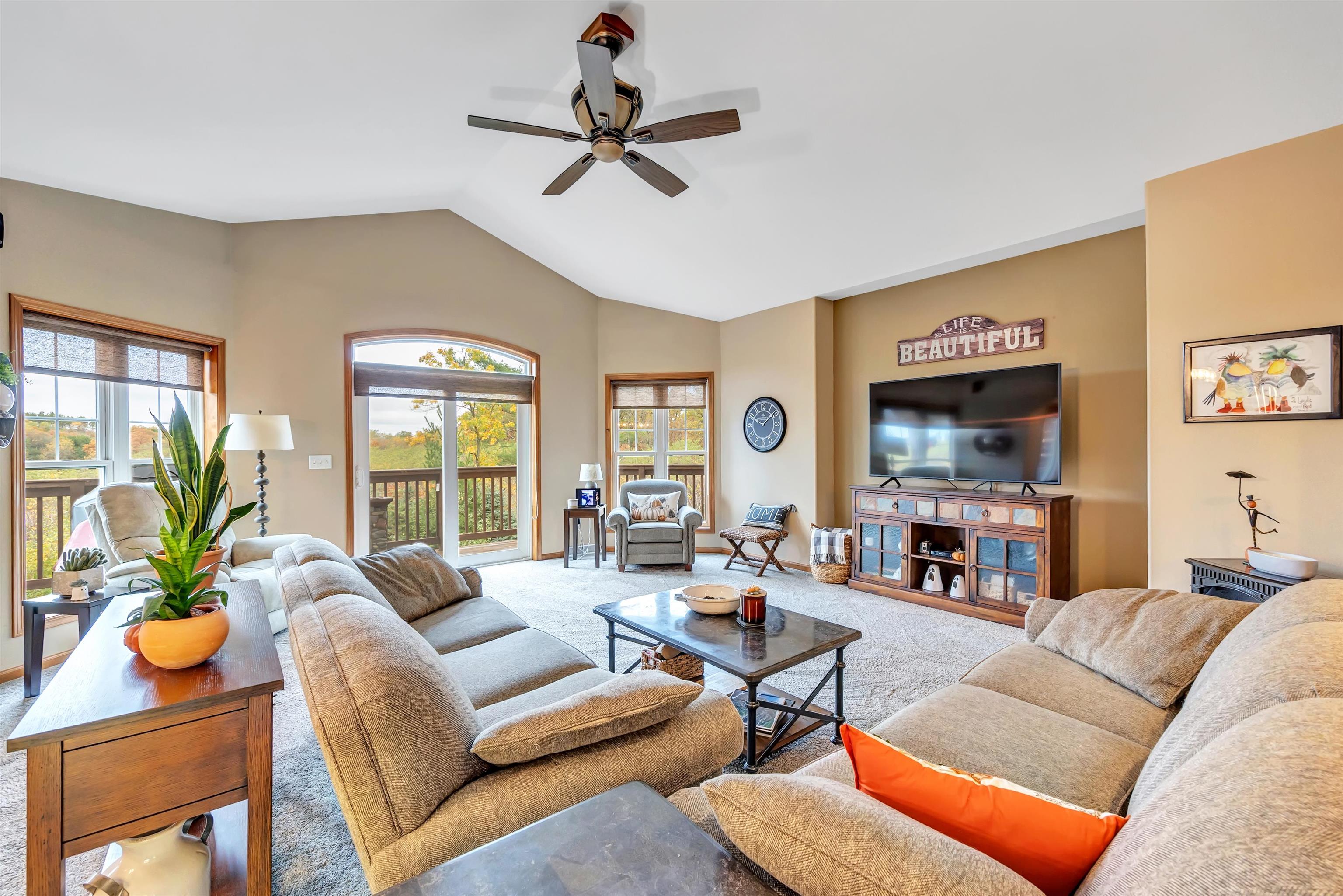 4006 ELKINS ROAD, Amherst, Wisconsin 54406, 4 Bedrooms Bedrooms, ,3 BathroomsBathrooms,Residential,For Sale,4006 ELKINS ROAD,22505122