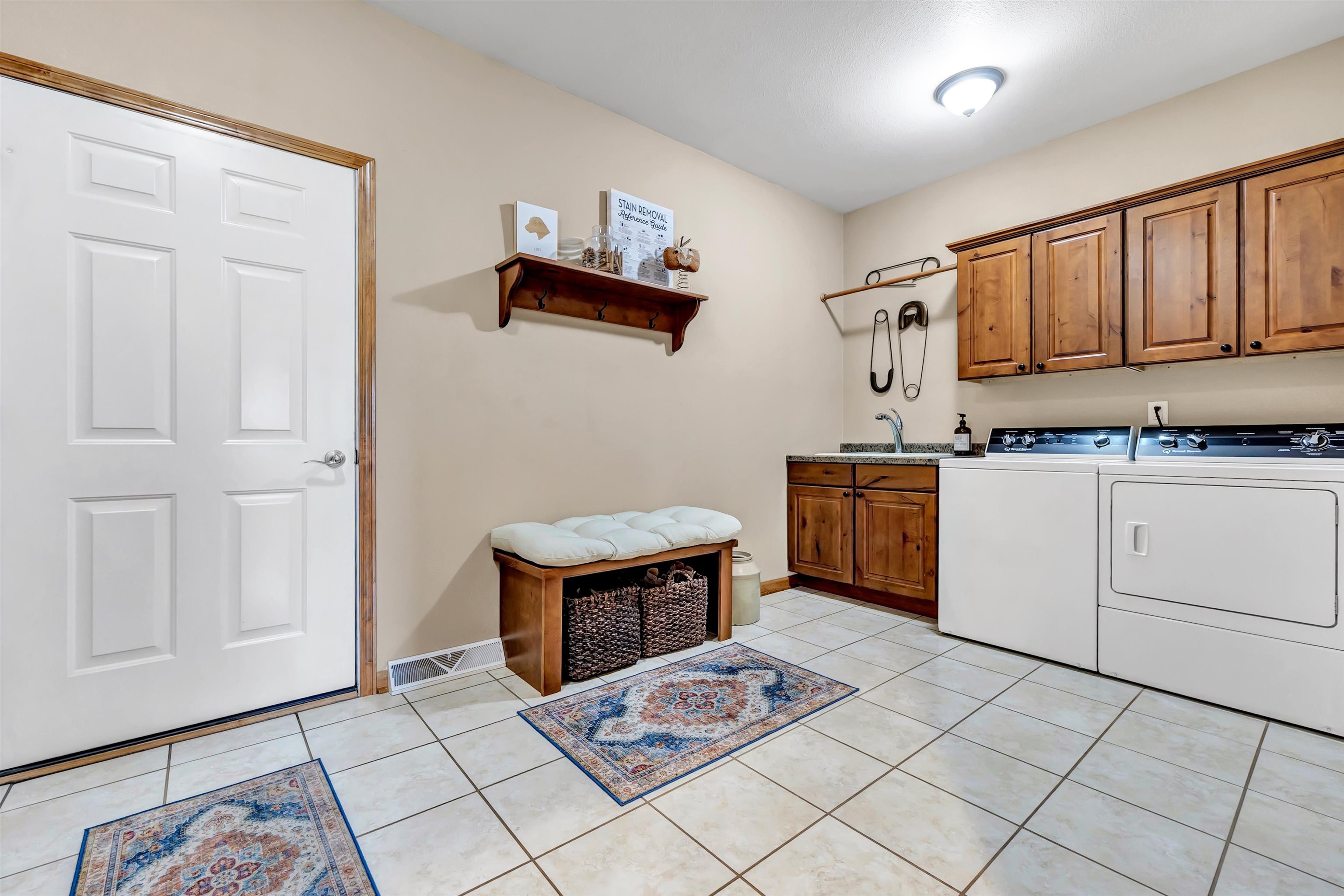 4006 ELKINS ROAD, Amherst, Wisconsin 54406, 4 Bedrooms Bedrooms, ,3 BathroomsBathrooms,Residential,For Sale,4006 ELKINS ROAD,22505122