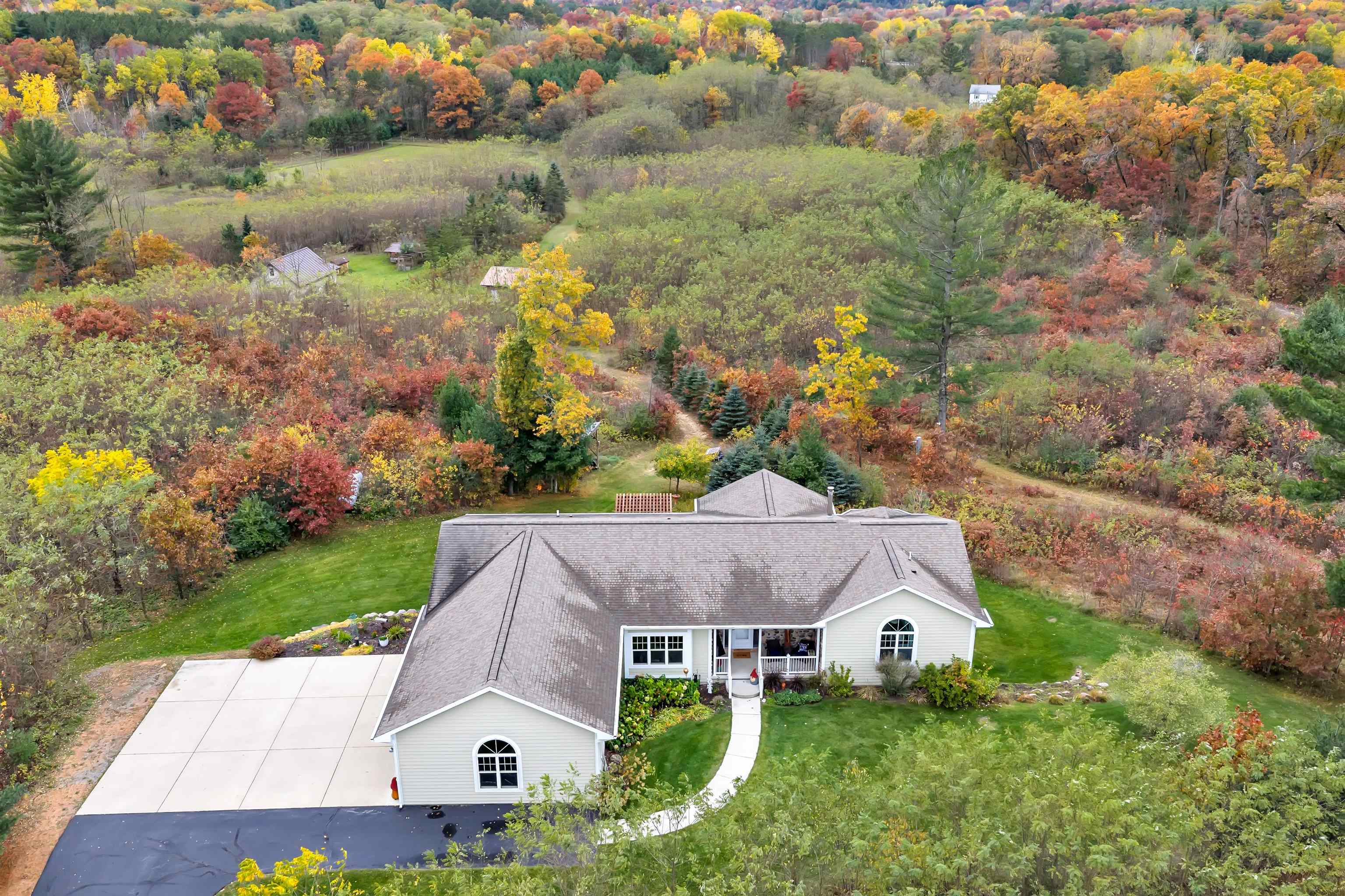4006 ELKINS ROAD, Amherst, Wisconsin 54406, 4 Bedrooms Bedrooms, ,3 BathroomsBathrooms,Residential,For Sale,4006 ELKINS ROAD,22505122