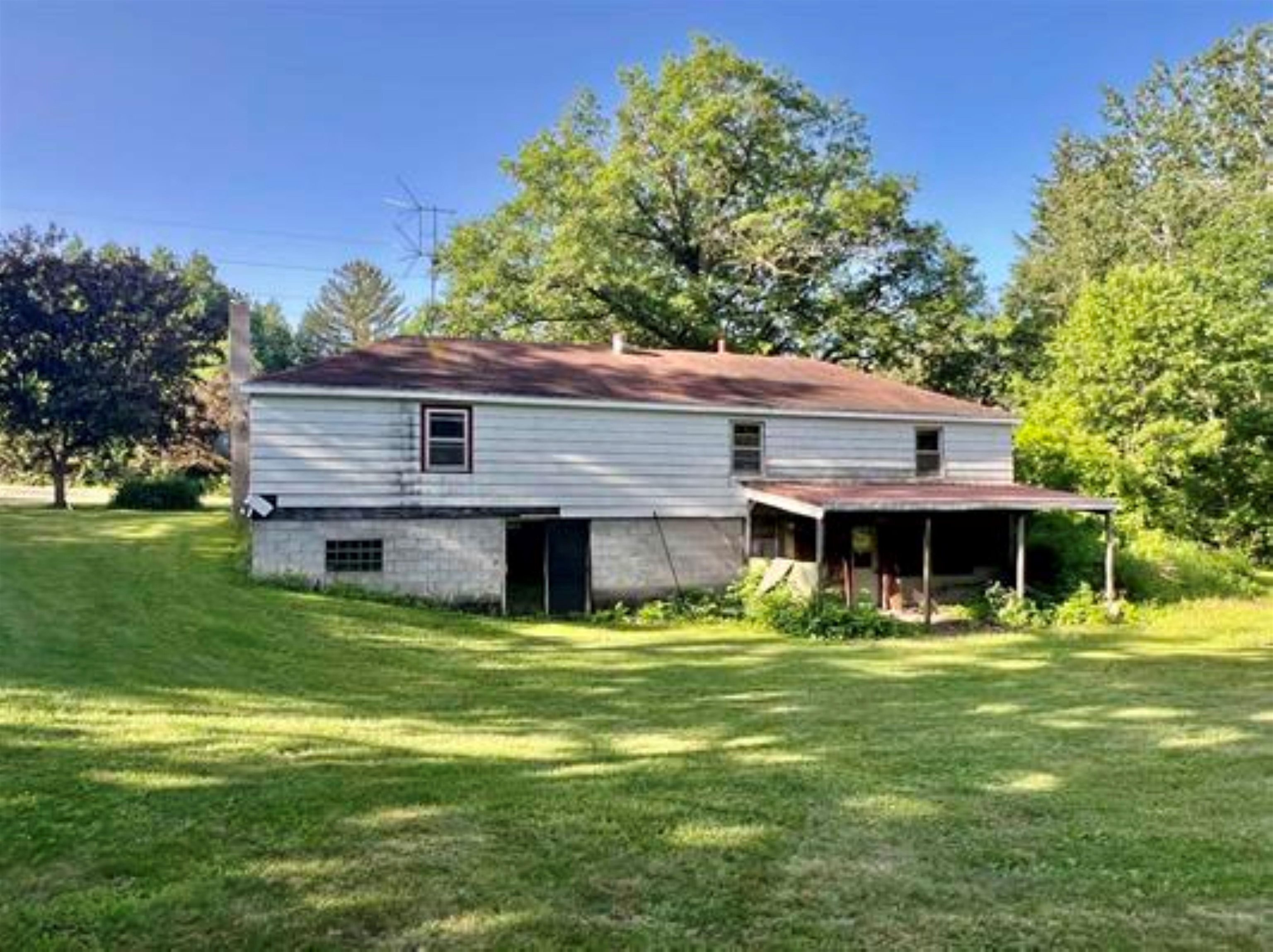 W15640 OLD COUNTY ROAD D, Wittenberg, Wisconsin 54499, 3 Bedrooms Bedrooms, ,1 BathroomBathrooms,Residential,For Sale,W15640 OLD COUNTY ROAD D,22505131