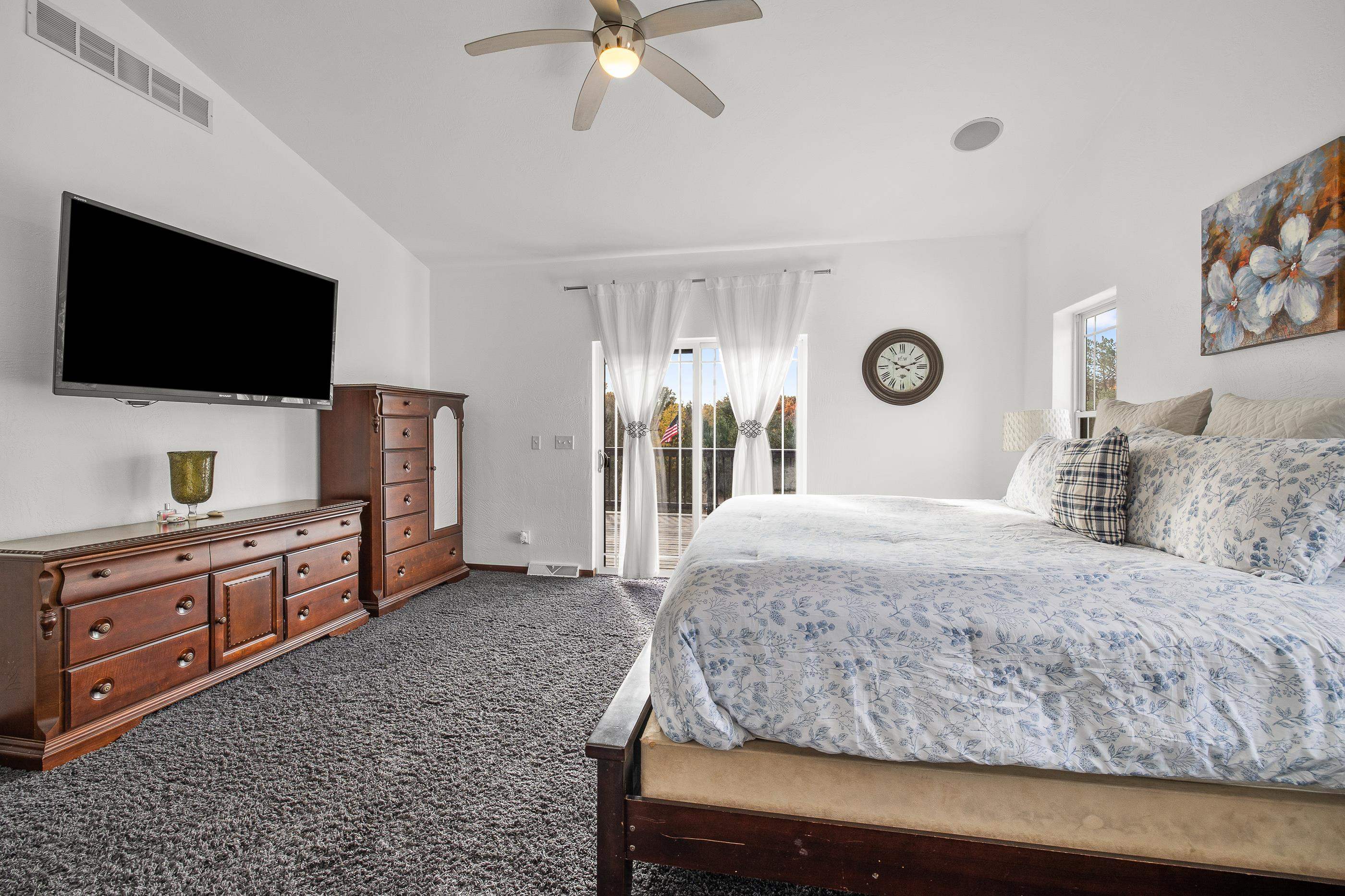 8261 ROLLING HILLS ROAD, Custer, Wisconsin 54423, 5 Bedrooms Bedrooms, ,3 BathroomsBathrooms,Residential,For Sale,8261 ROLLING HILLS ROAD,22505136