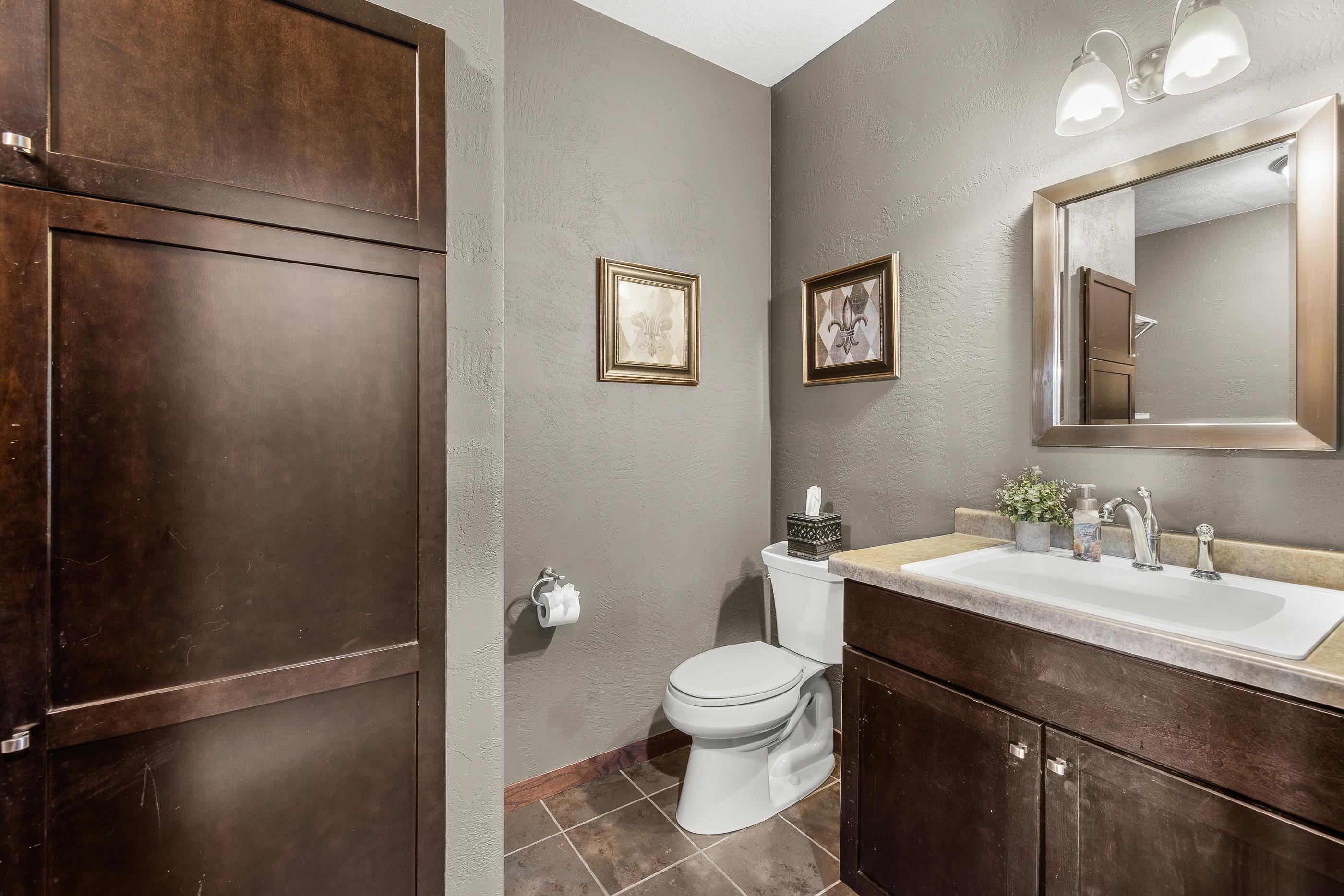 8261 ROLLING HILLS ROAD, Custer, Wisconsin 54423, 5 Bedrooms Bedrooms, ,3 BathroomsBathrooms,Residential,For Sale,8261 ROLLING HILLS ROAD,22505136