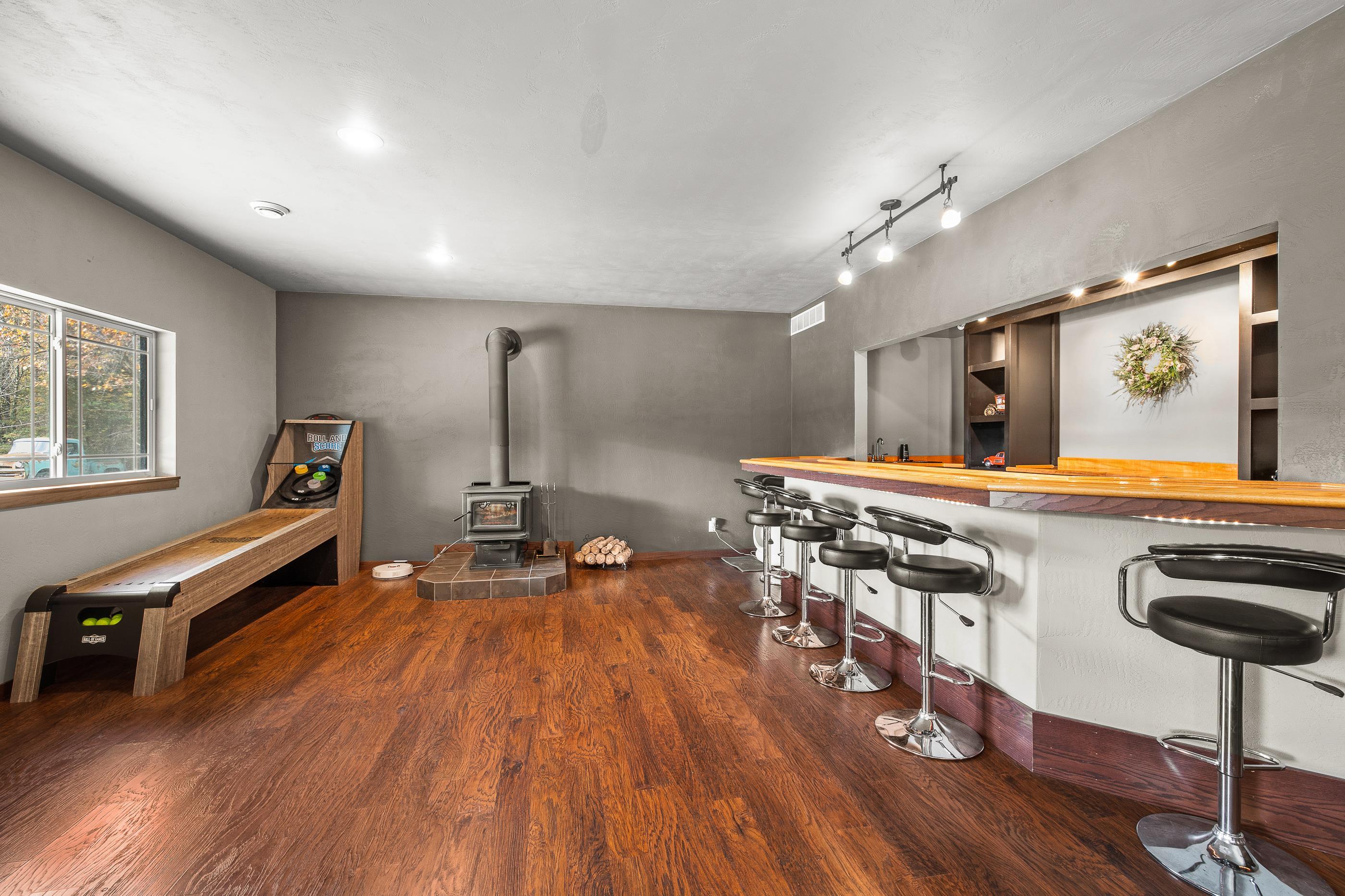 8261 ROLLING HILLS ROAD, Custer, Wisconsin 54423, 5 Bedrooms Bedrooms, ,3 BathroomsBathrooms,Residential,For Sale,8261 ROLLING HILLS ROAD,22505136