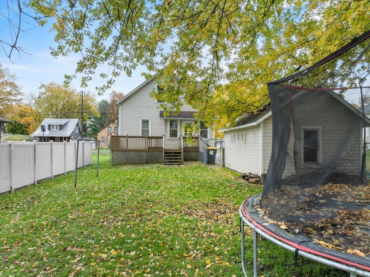 204 N HINMAN AVENUE, Marshfield, Wisconsin 54449, 3 Bedrooms Bedrooms, ,2 BathroomsBathrooms,Residential,For Sale,204 N HINMAN AVENUE,22505142