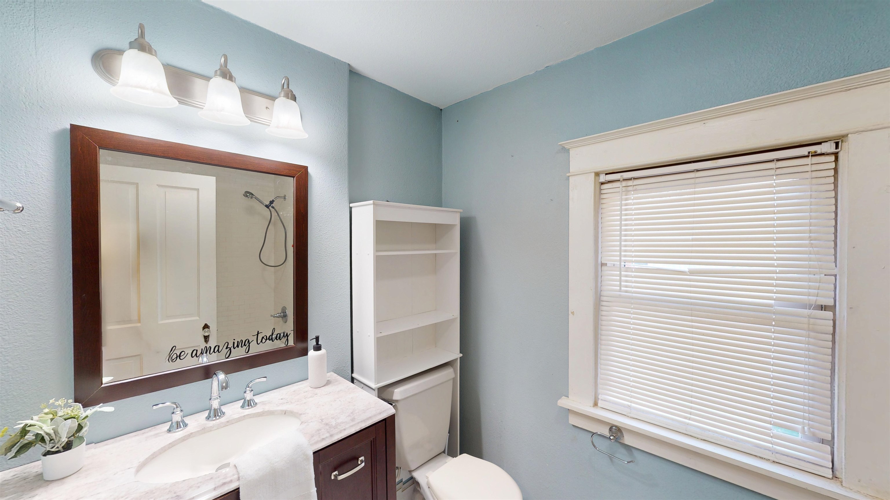 204 N HINMAN AVENUE, Marshfield, Wisconsin 54449, 3 Bedrooms Bedrooms, ,2 BathroomsBathrooms,Residential,For Sale,204 N HINMAN AVENUE,22505142