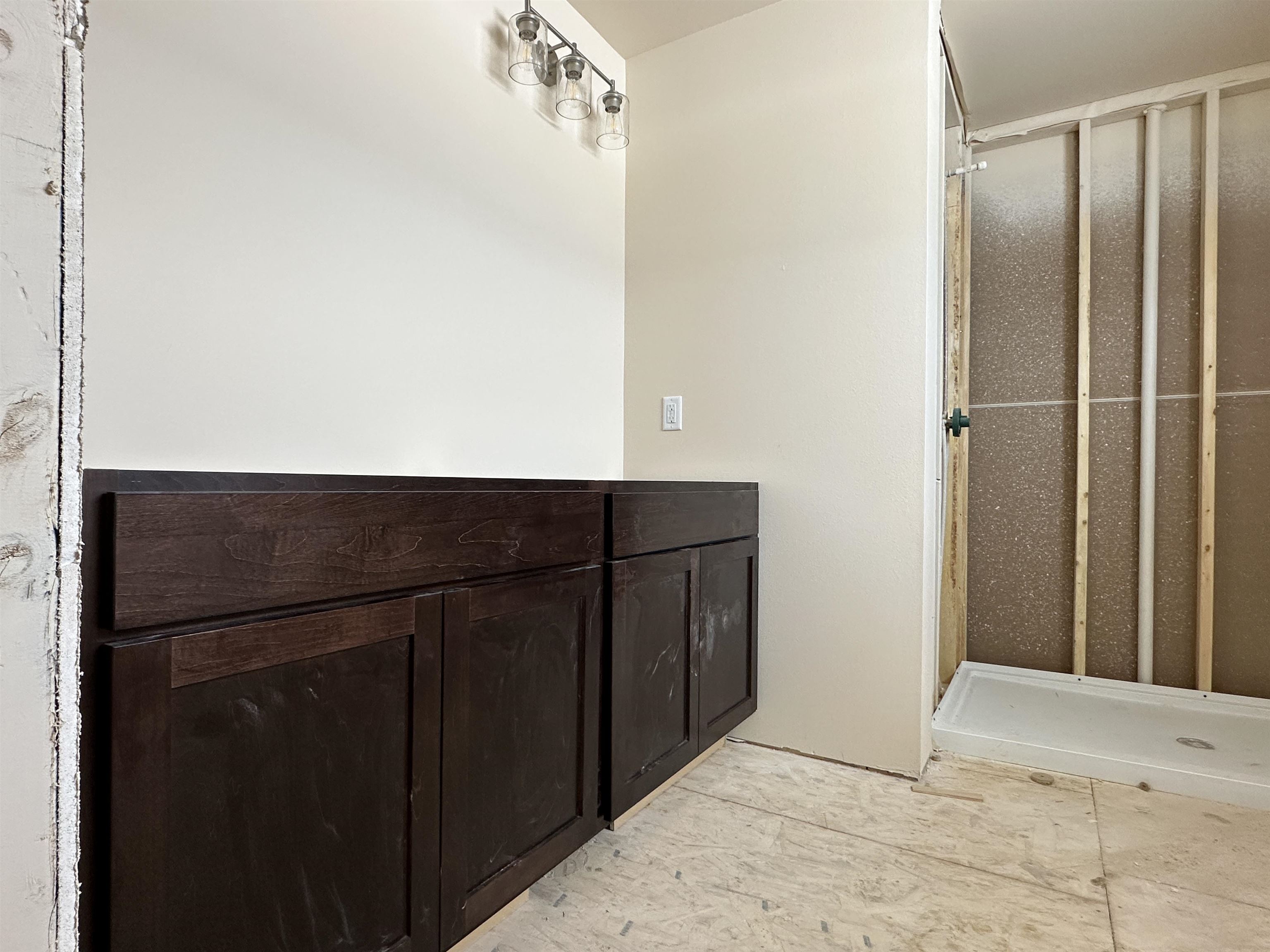 1709 W ANDREA STREET, Marshfield, Wisconsin 54449, 3 Bedrooms Bedrooms, ,2 BathroomsBathrooms,Residential,For Sale,1709 W ANDREA STREET,22505186