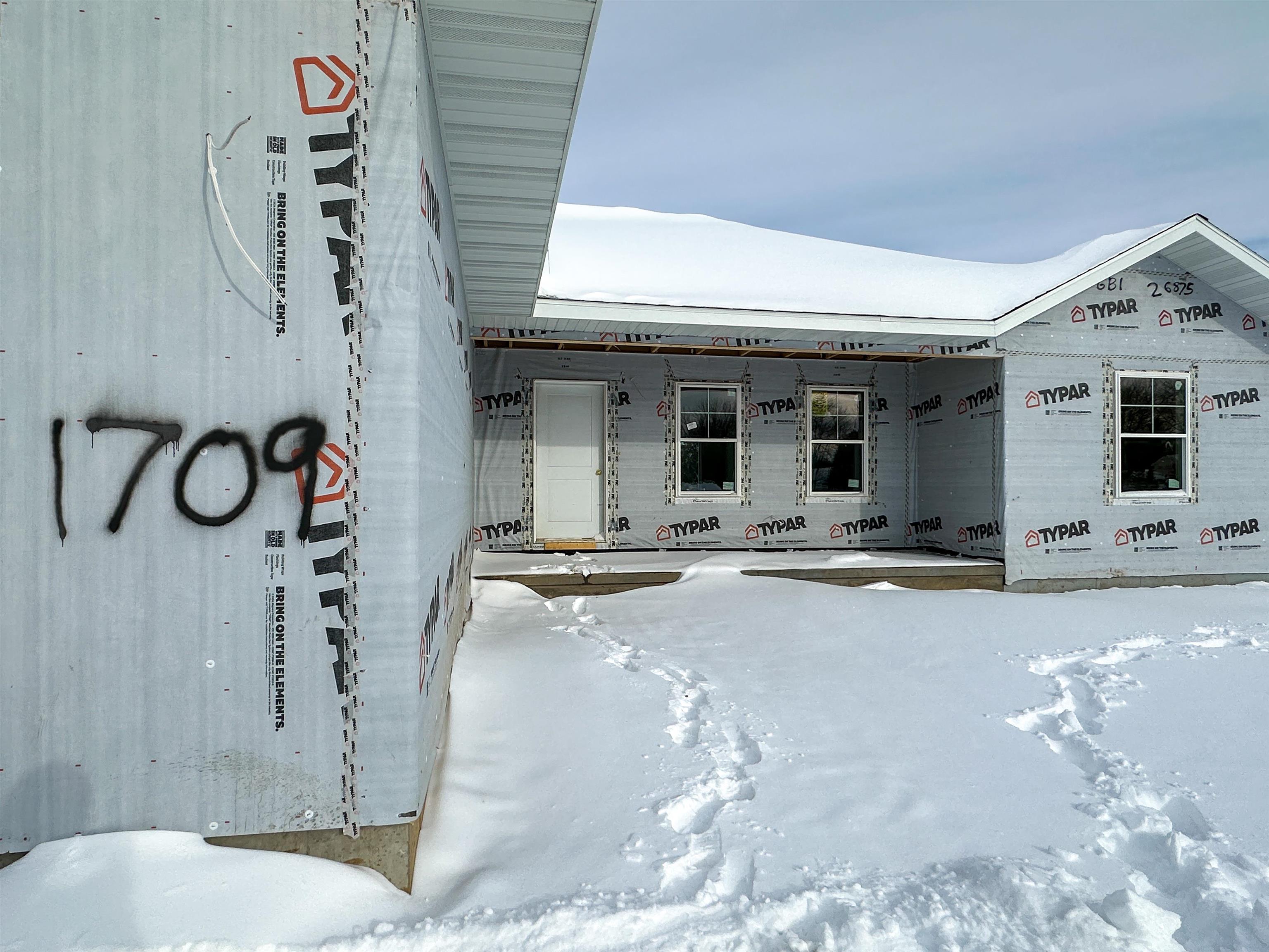 1709 W ANDREA STREET, Marshfield, Wisconsin 54449, 3 Bedrooms Bedrooms, ,2 BathroomsBathrooms,Residential,For Sale,1709 W ANDREA STREET,22505186