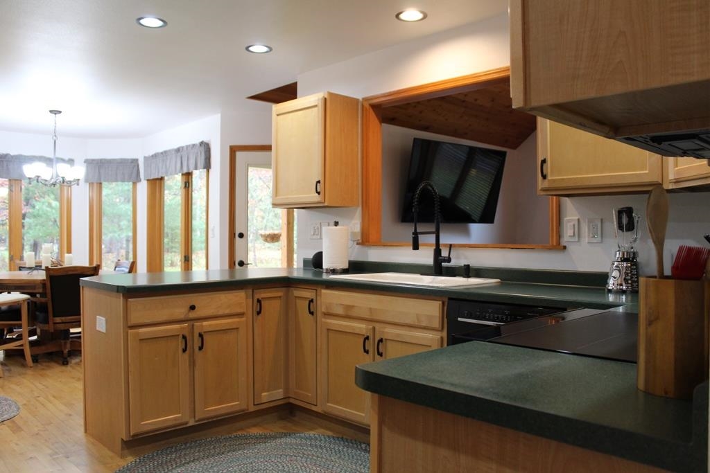 9916 RIDGEWAY COURT, Minocqua, Wisconsin 54548, 3 Bedrooms Bedrooms, ,2 BathroomsBathrooms,Residential,For Sale,9916 RIDGEWAY COURT,22505220