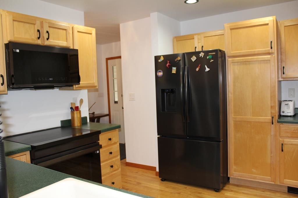 9916 RIDGEWAY COURT, Minocqua, Wisconsin 54548, 3 Bedrooms Bedrooms, ,2 BathroomsBathrooms,Residential,For Sale,9916 RIDGEWAY COURT,22505220