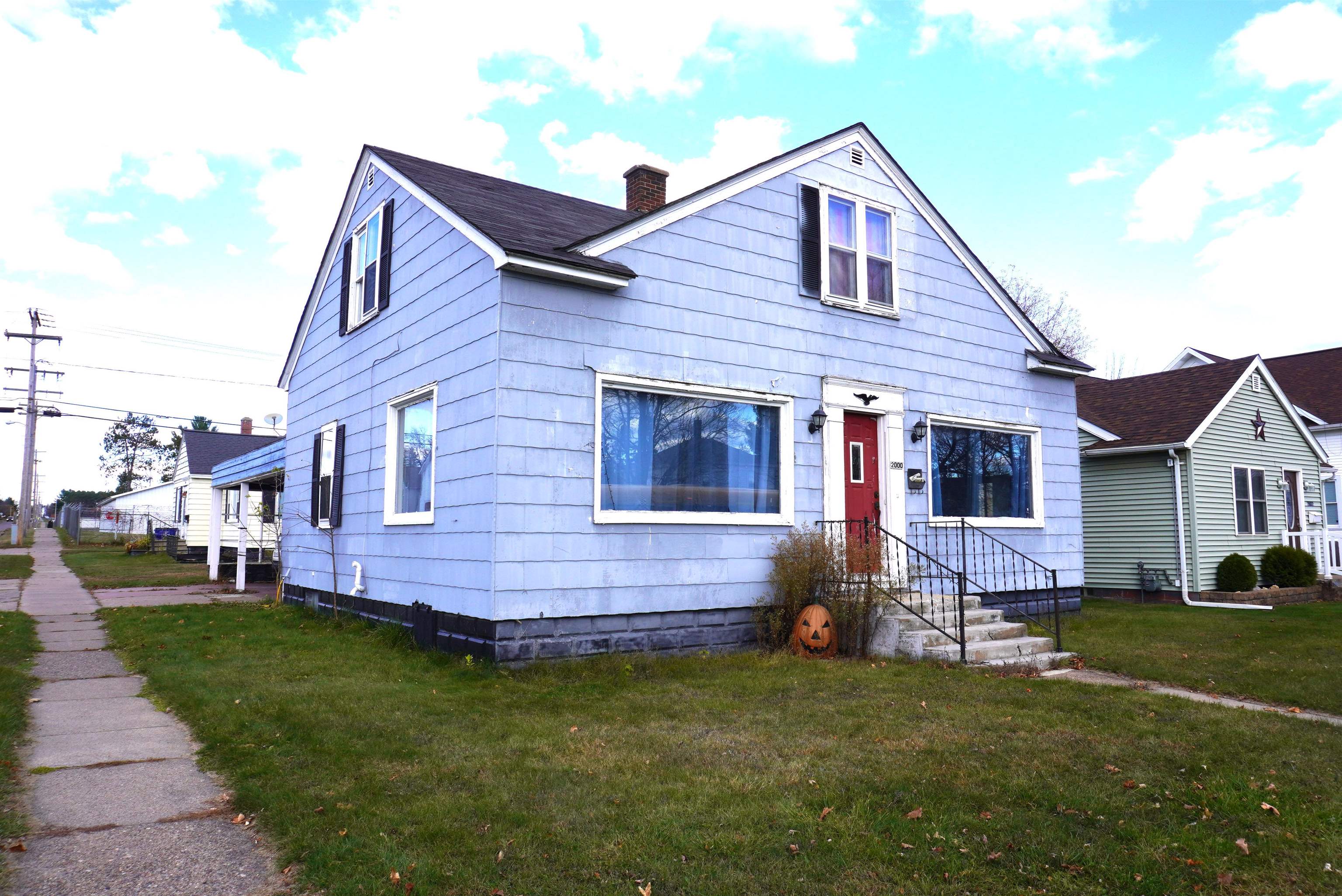 2000 E MAIN STREET, Merrill, Wisconsin 54452, 3 Bedrooms Bedrooms, ,1 BathroomBathrooms,Residential,For Sale,2000 E MAIN STREET,22505226