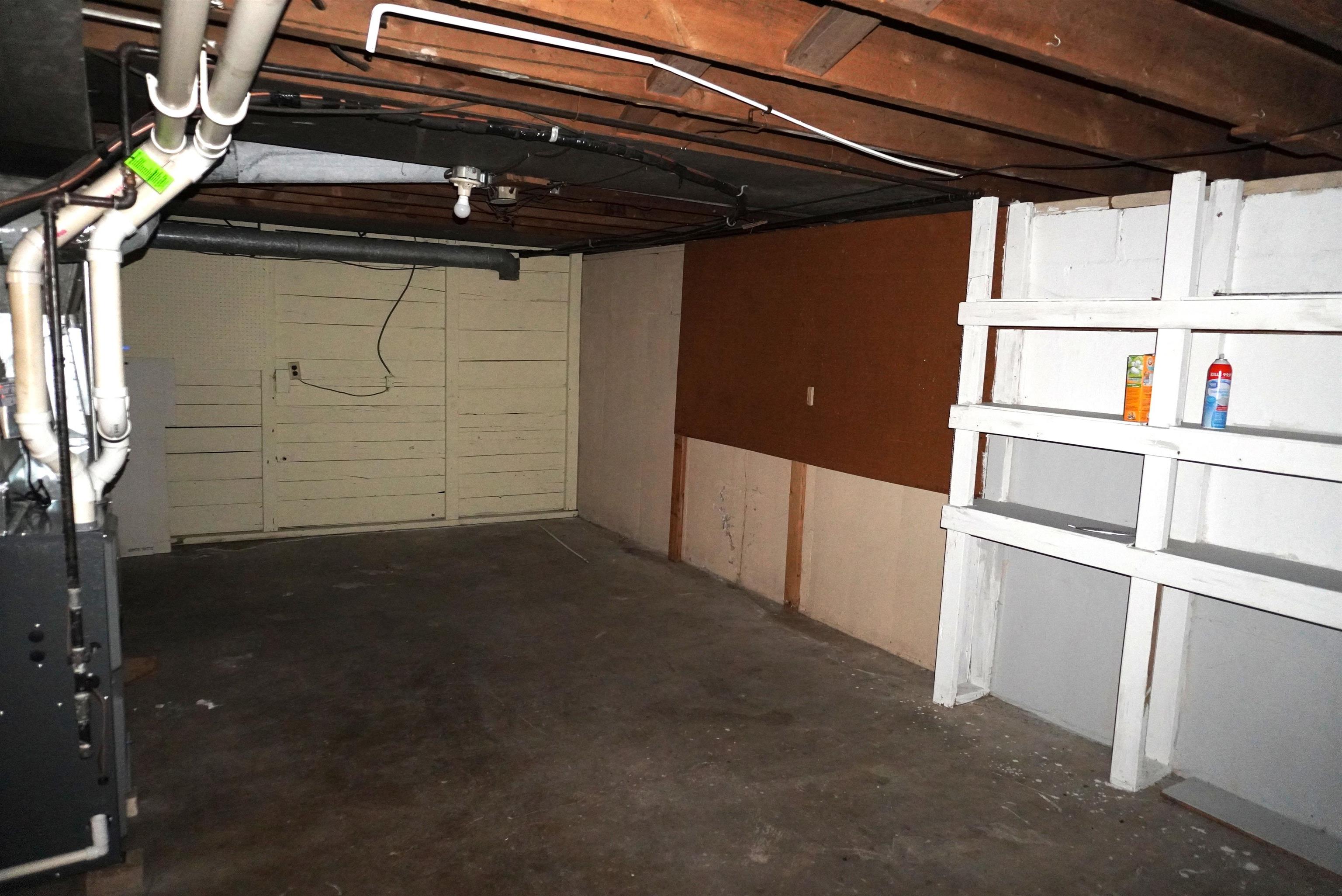 2000 E MAIN STREET, Merrill, Wisconsin 54452, 3 Bedrooms Bedrooms, ,1 BathroomBathrooms,Residential,For Sale,2000 E MAIN STREET,22505226