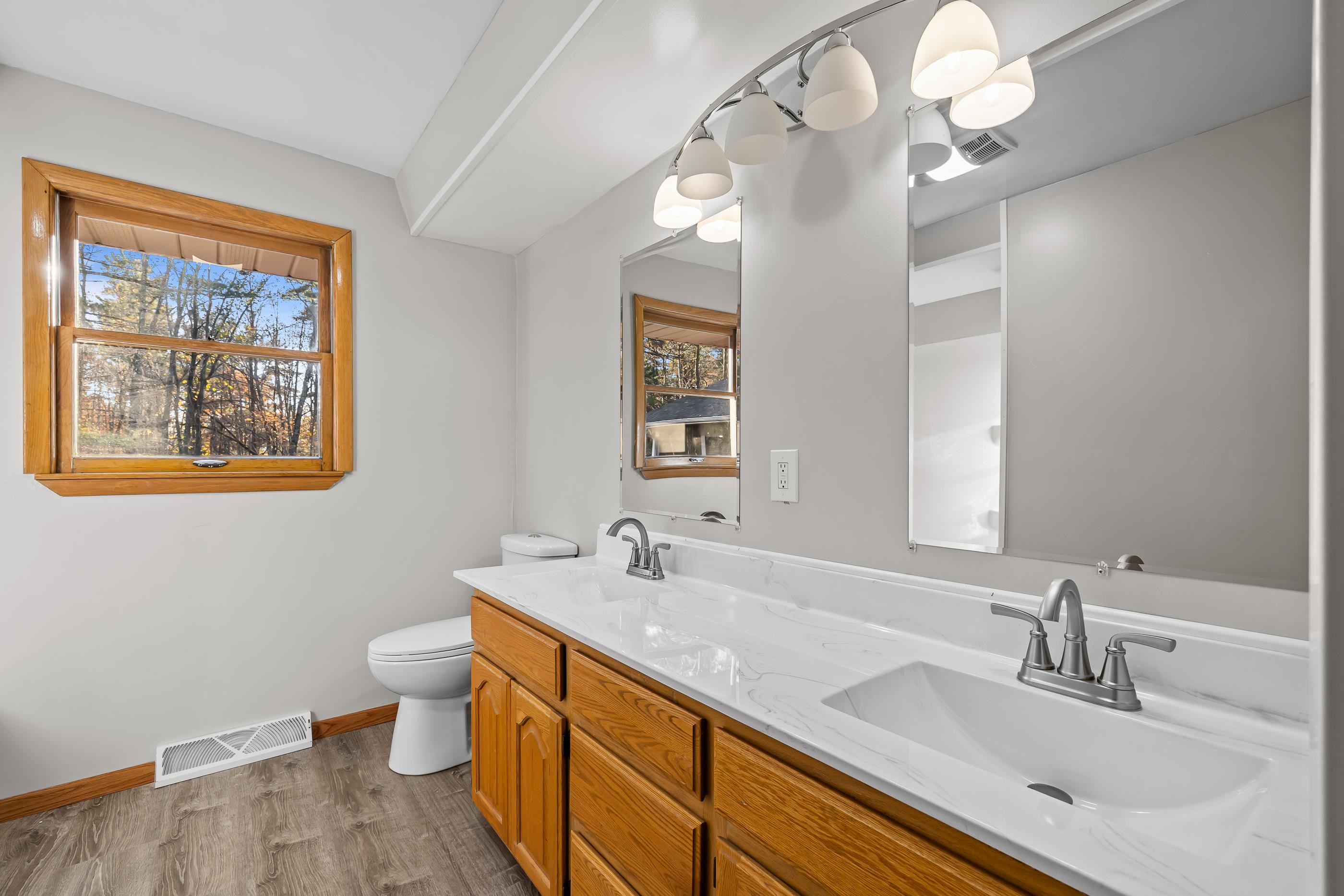 5739 COUNTY HIGHWAY F, Wisconsin Rapids, Wisconsin 54474, 2 Bedrooms Bedrooms, ,1 BathroomBathrooms,Residential,For Sale,5739 COUNTY HIGHWAY F,22505229