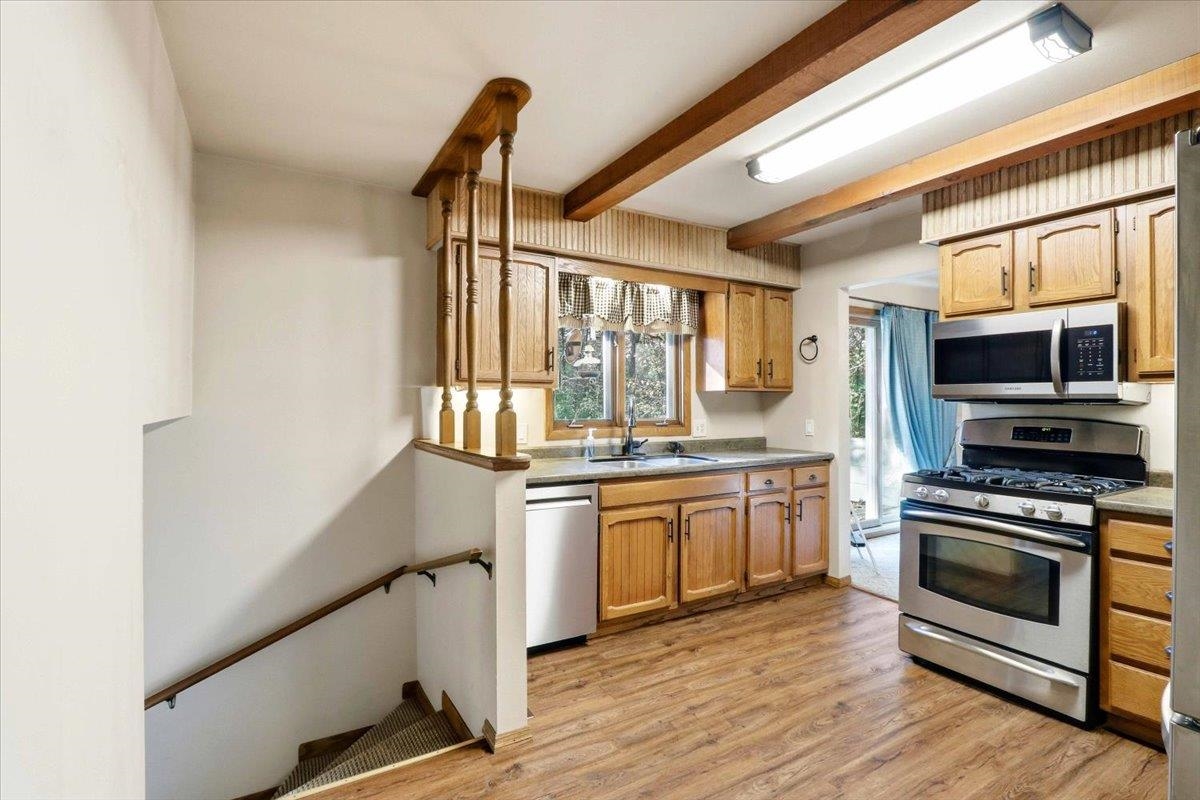 5940 PINE RIDGE TRAIL, Wisconsin Rapids, Wisconsin 54494, 3 Bedrooms Bedrooms, ,1 BathroomBathrooms,Residential,For Sale,5940 PINE RIDGE TRAIL,22505249