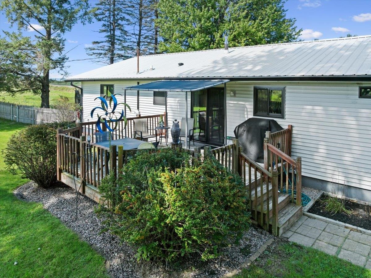 W939 HIGHWAY 10, Chili, Wisconsin 54420, 3 Bedrooms Bedrooms, ,2 BathroomsBathrooms,Residential,For Sale,W939 HIGHWAY 10,22505252