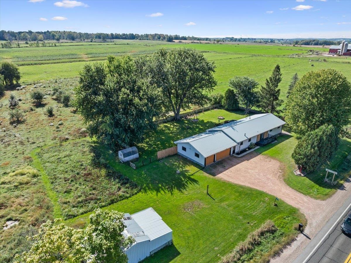 W939 HIGHWAY 10, Chili, Wisconsin 54420, 3 Bedrooms Bedrooms, ,2 BathroomsBathrooms,Residential,For Sale,W939 HIGHWAY 10,22505252