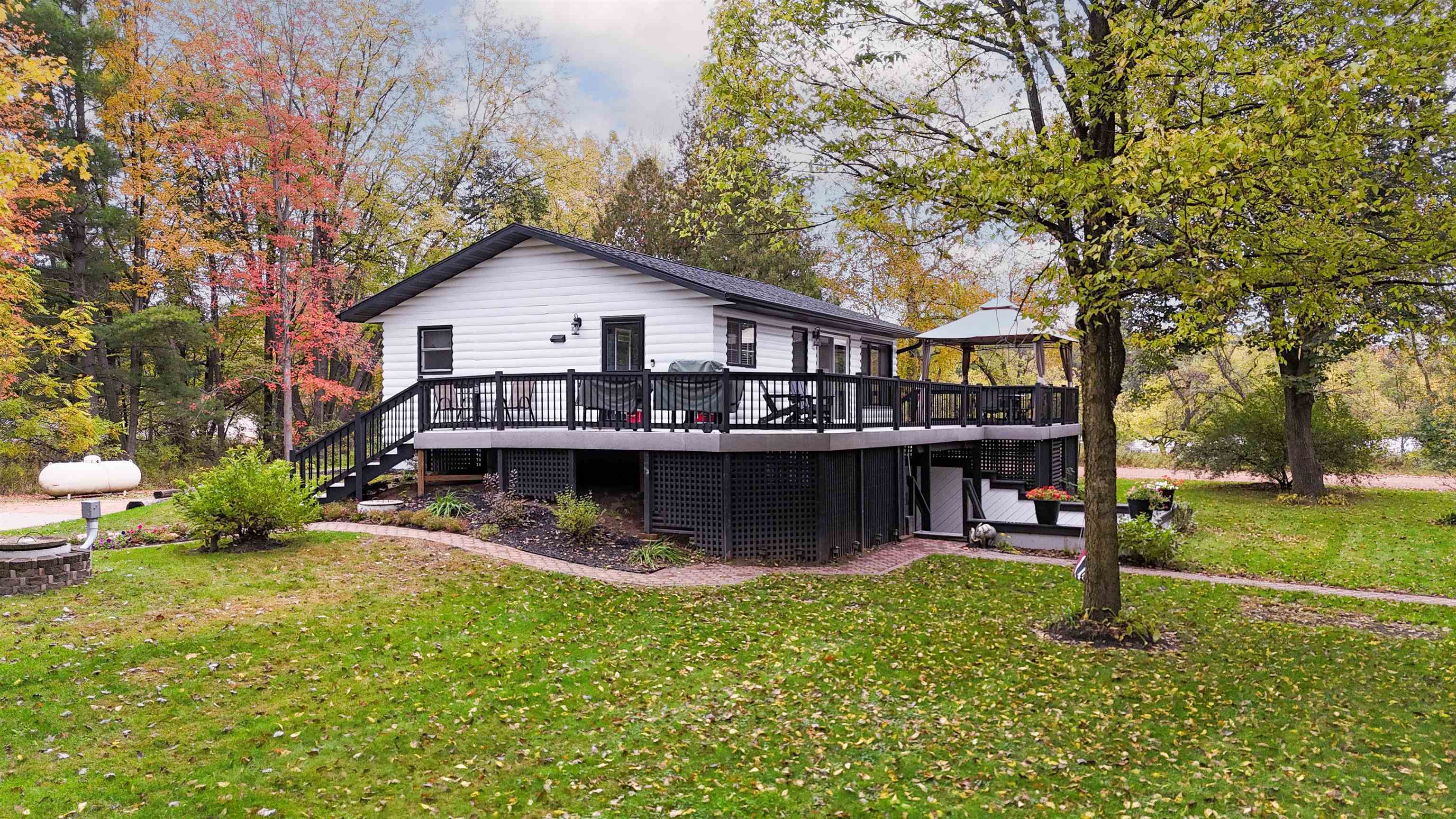 2916 BLUE HERON LANE, Stevens Point, Wisconsin 54481, 3 Bedrooms Bedrooms, ,2 BathroomsBathrooms,Residential,For Sale,2916 BLUE HERON LANE,22505265