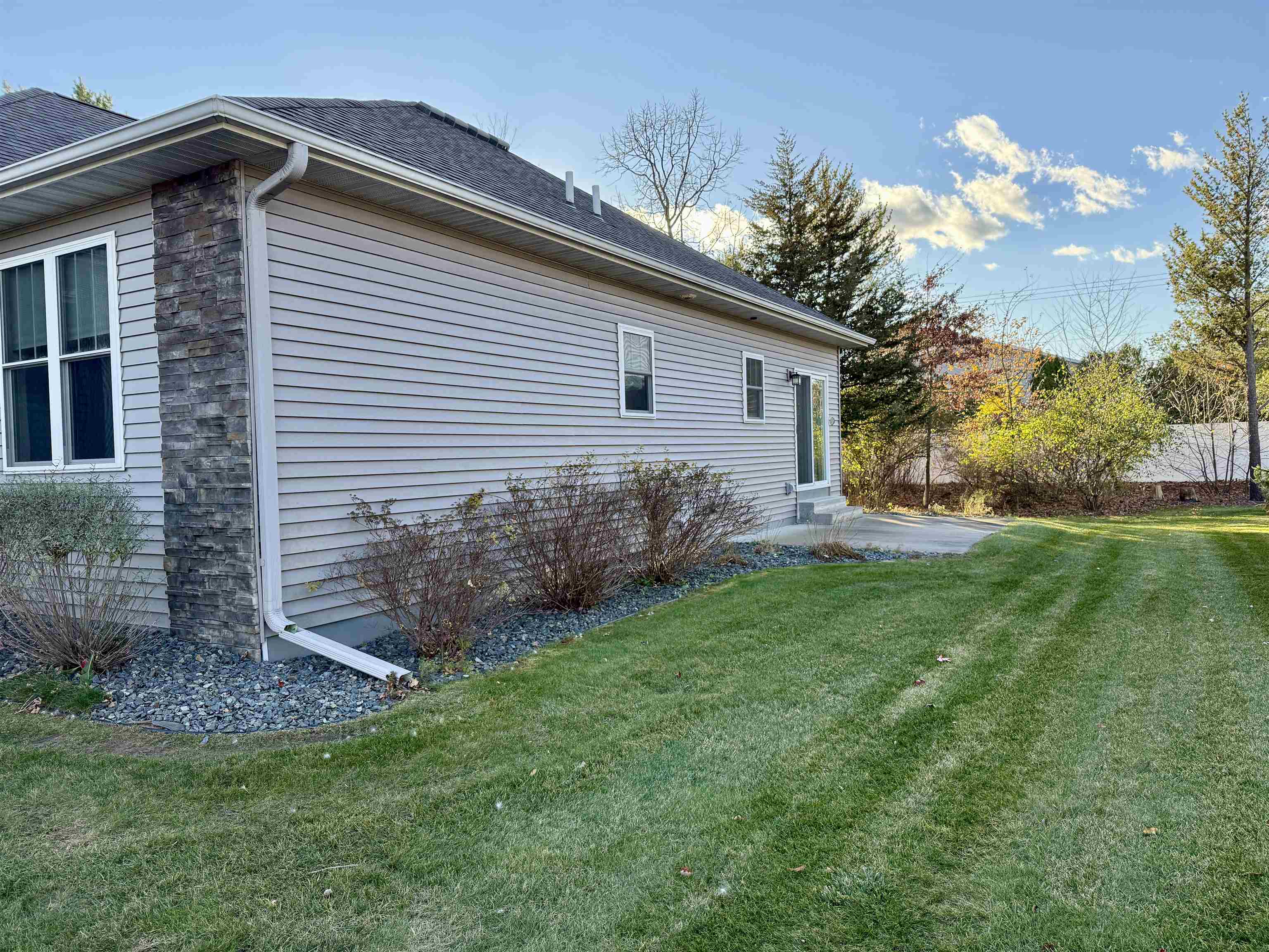 2911 TUSCANY WAY, Plover, Wisconsin 54467, 2 Bedrooms Bedrooms, ,2 BathroomsBathrooms,Residential,For Sale,2911 TUSCANY WAY,22505306