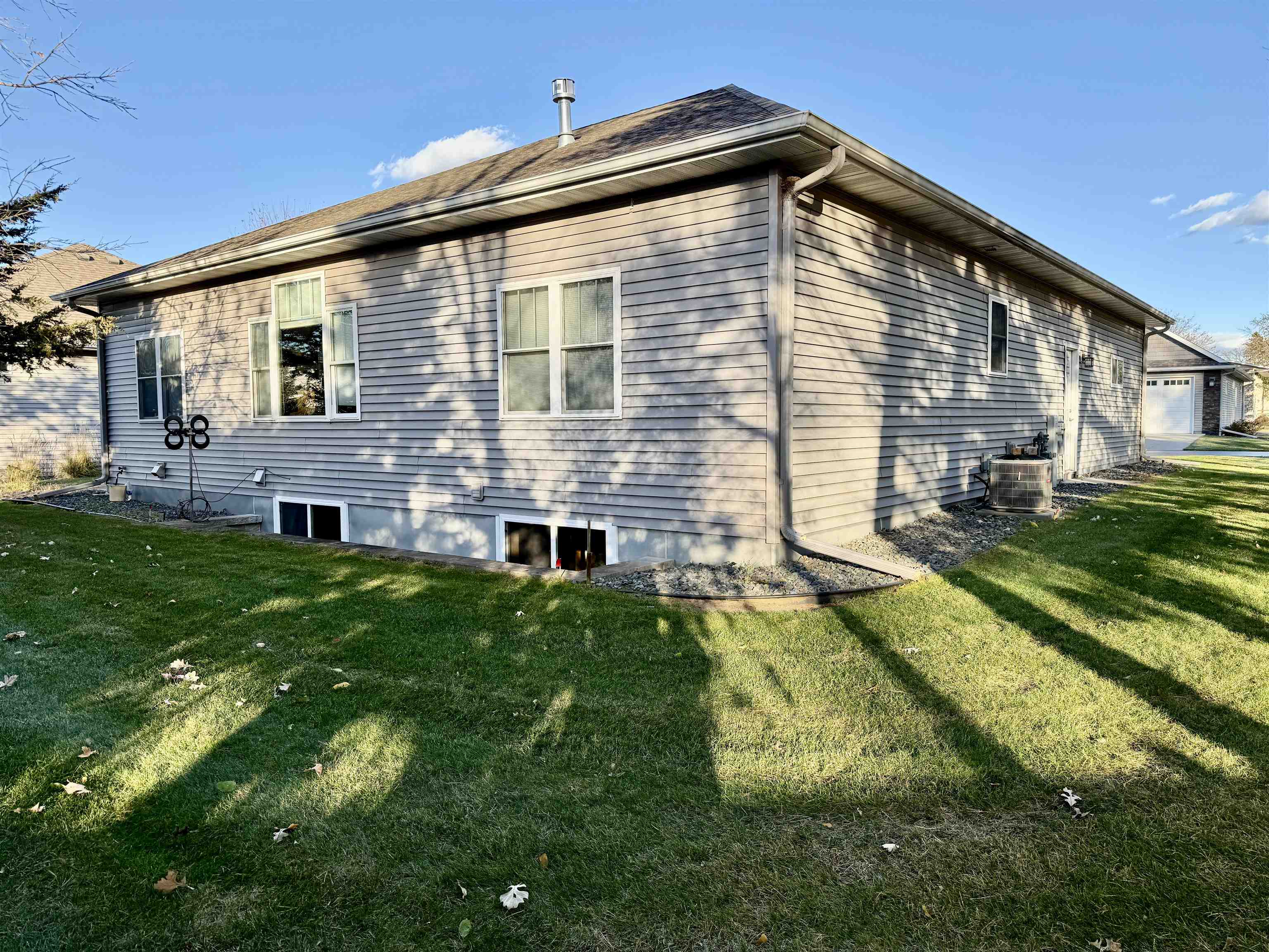 2911 TUSCANY WAY, Plover, Wisconsin 54467, 2 Bedrooms Bedrooms, ,2 BathroomsBathrooms,Residential,For Sale,2911 TUSCANY WAY,22505306