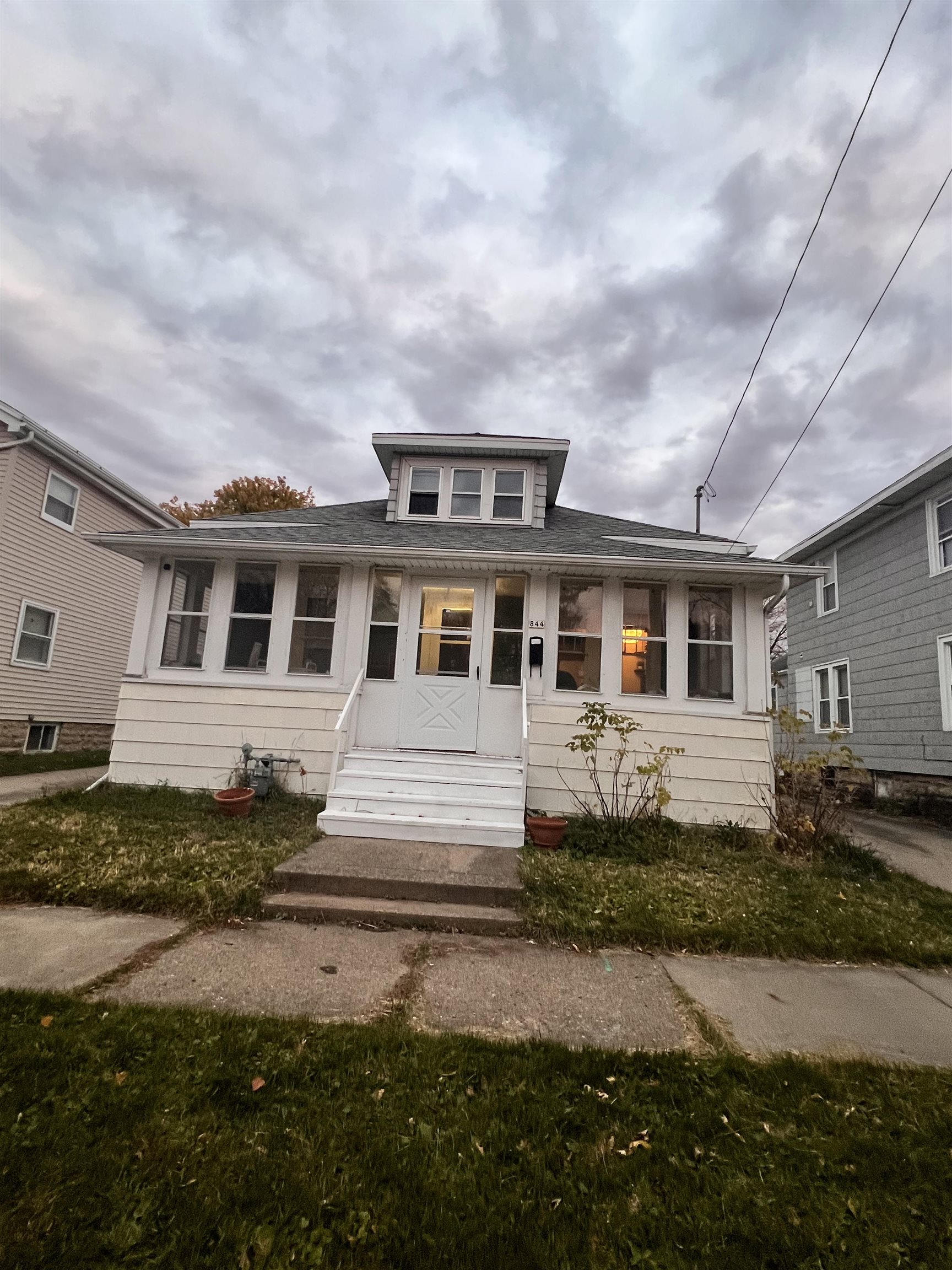 844 FREDERICK STREET, Oshkosh, Wisconsin 54901, 2 Bedrooms Bedrooms, ,1 BathroomBathrooms,Residential,For Sale,844 FREDERICK STREET,22505309