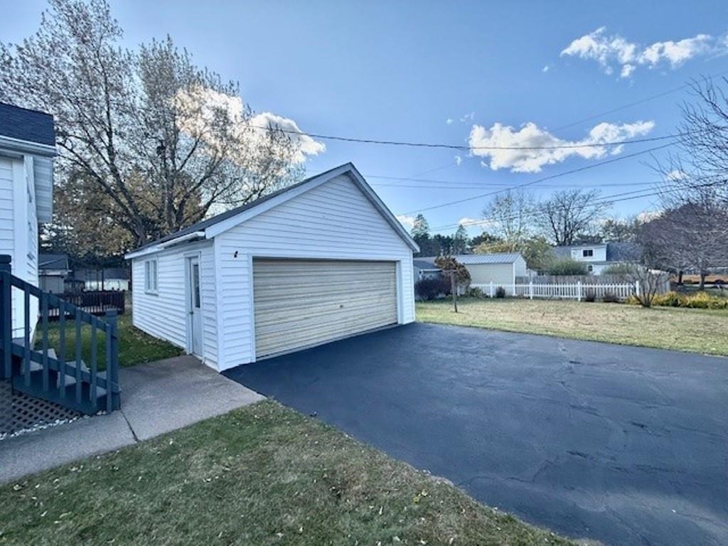 3734 CARL STREET, Wausau, Wisconsin 54403, 3 Bedrooms Bedrooms, ,2 BathroomsBathrooms,Residential,For Sale,3734 CARL STREET,22505315