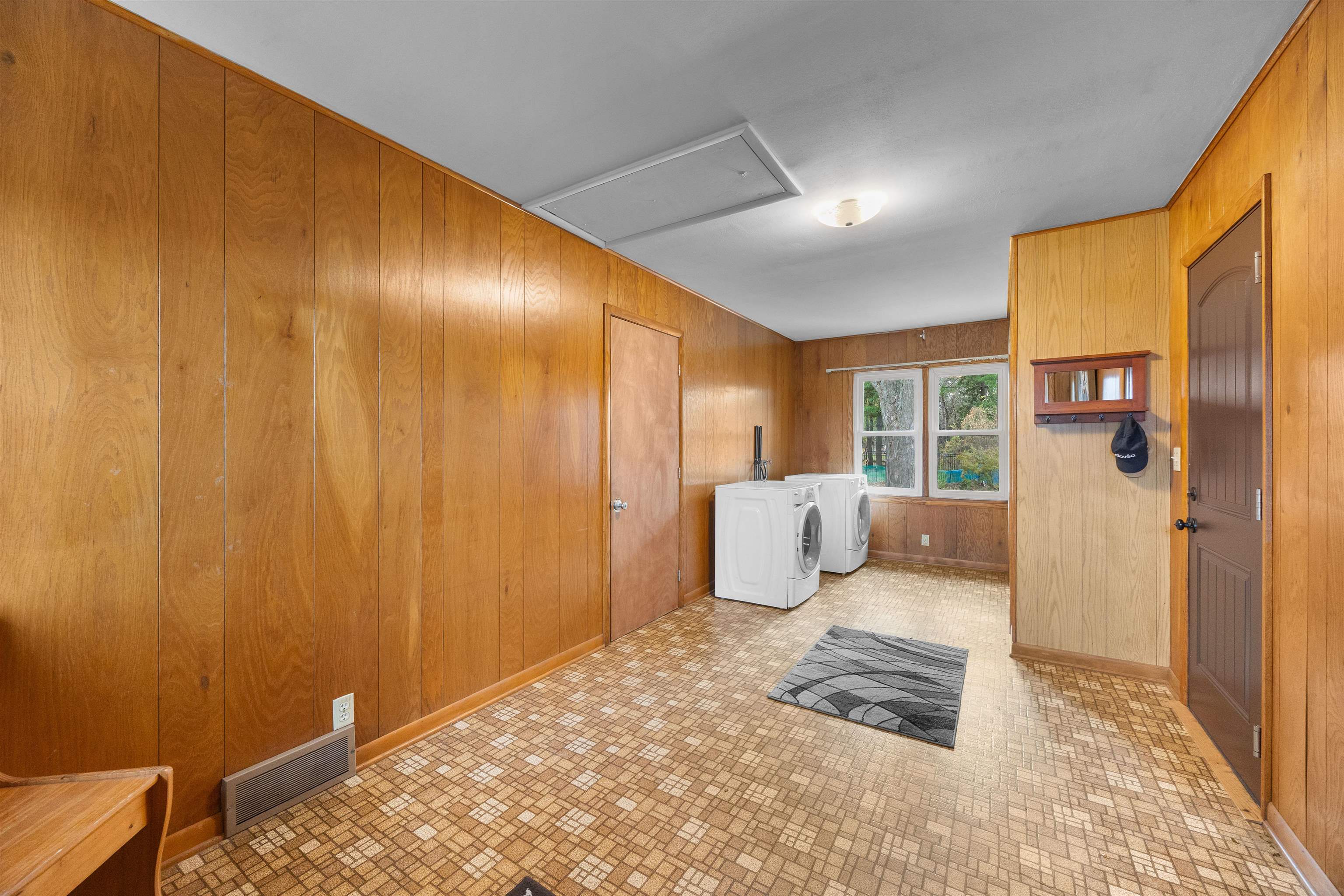 235 SCHOOL STREET, Amherst, Wisconsin 54406, 3 Bedrooms Bedrooms, ,1 BathroomBathrooms,Residential,For Sale,235 SCHOOL STREET,22505327