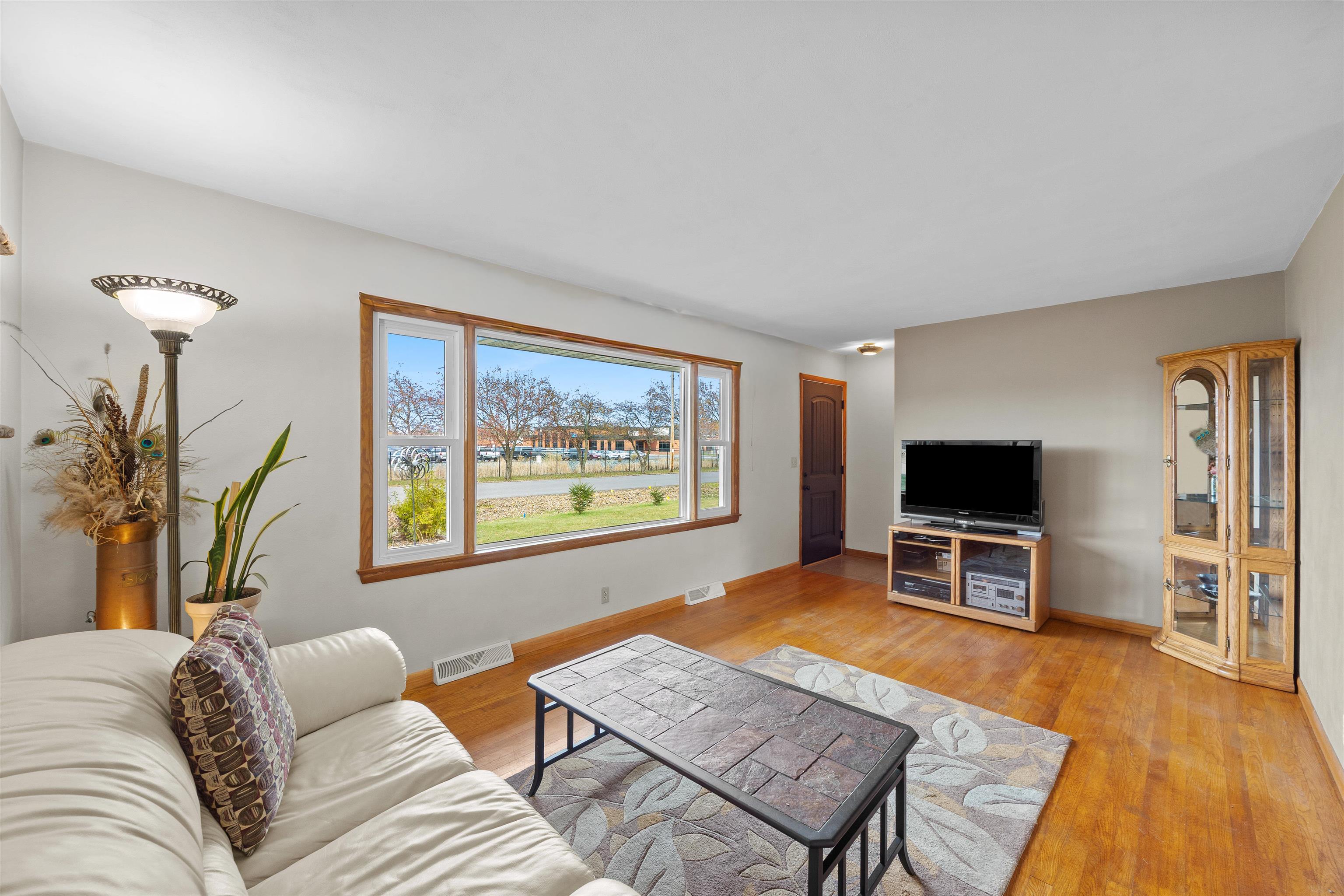 235 SCHOOL STREET, Amherst, Wisconsin 54406, 3 Bedrooms Bedrooms, ,1 BathroomBathrooms,Residential,For Sale,235 SCHOOL STREET,22505327