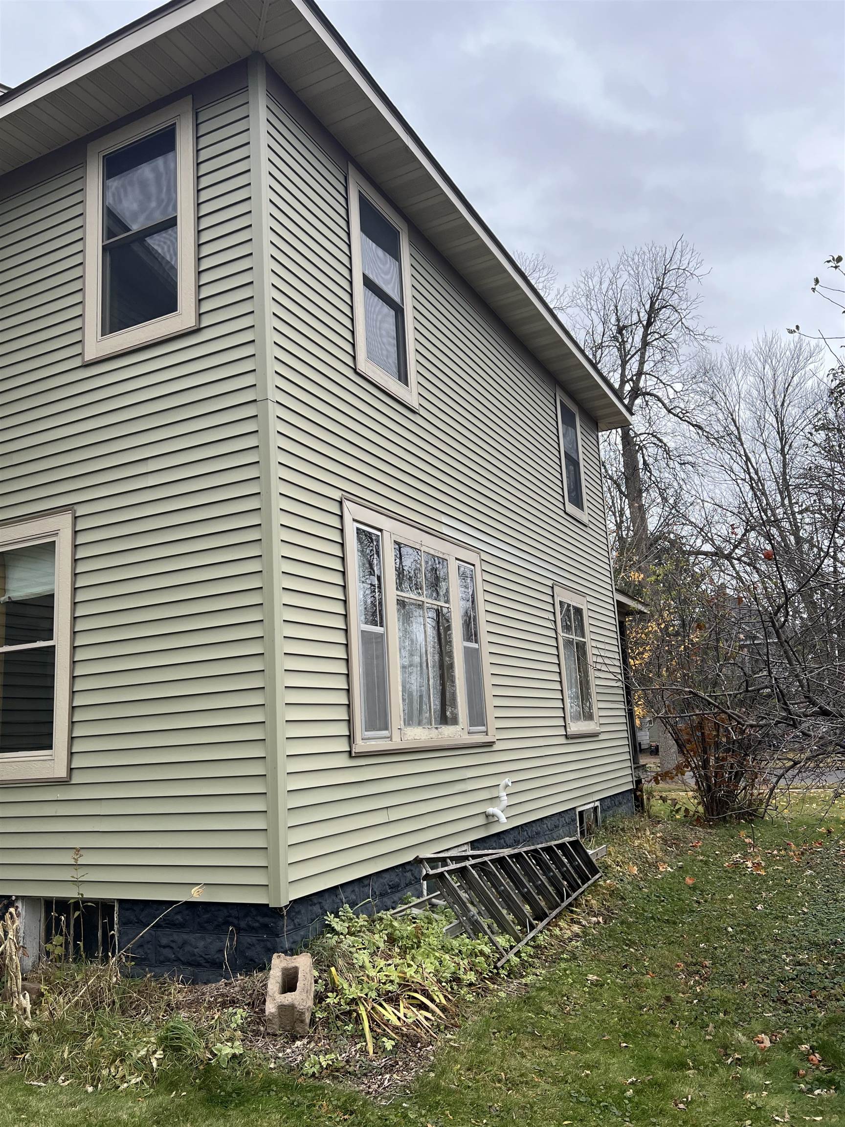 132 Reuter Ave, Rice Lake, Wisconsin 54868, 3 Bedrooms Bedrooms, ,1 BathroomBathrooms,Residential,For Sale,132 Reuter Ave,22505350