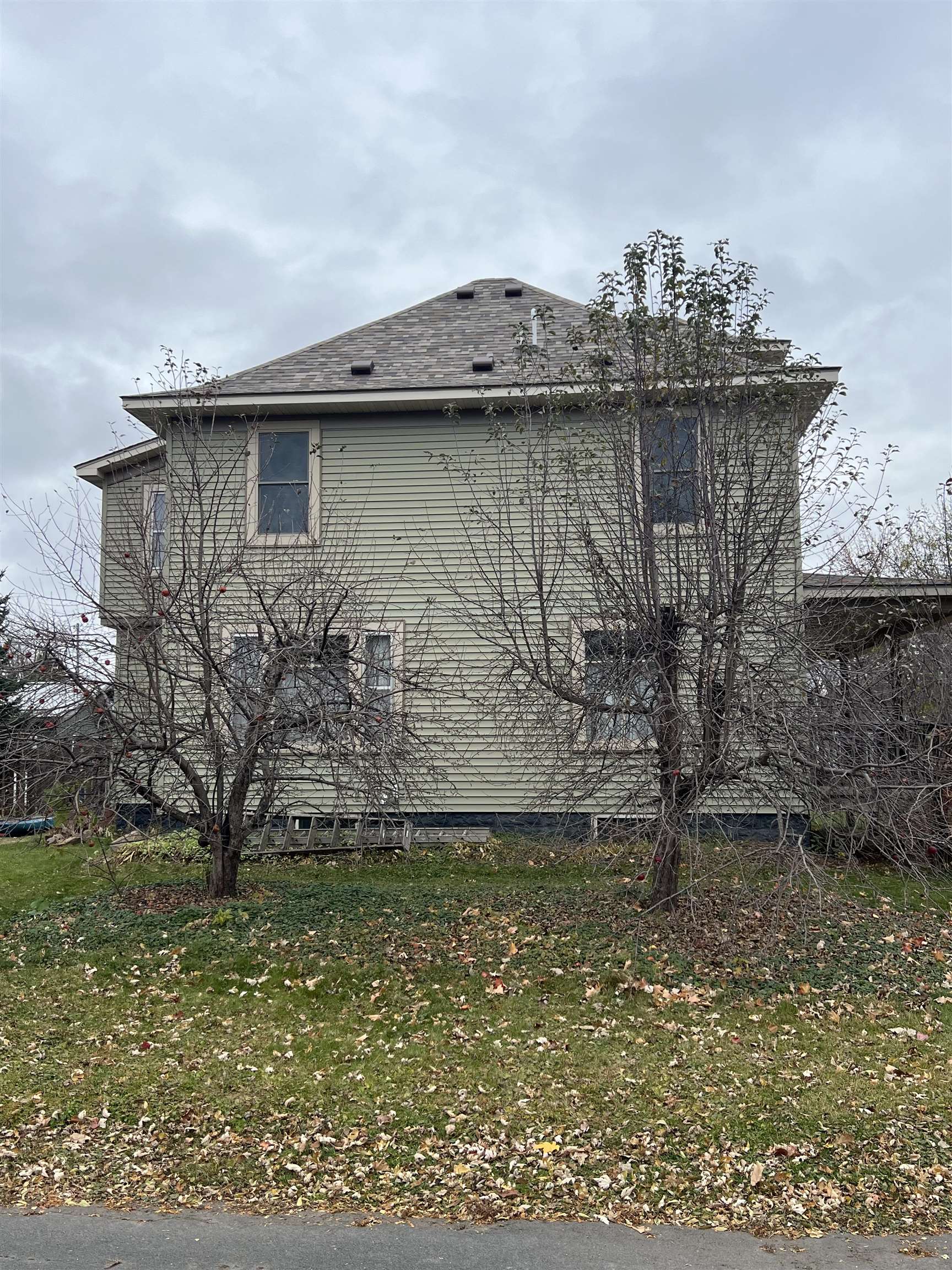 132 Reuter Ave, Rice Lake, Wisconsin 54868, 3 Bedrooms Bedrooms, ,1 BathroomBathrooms,Residential,For Sale,132 Reuter Ave,22505350