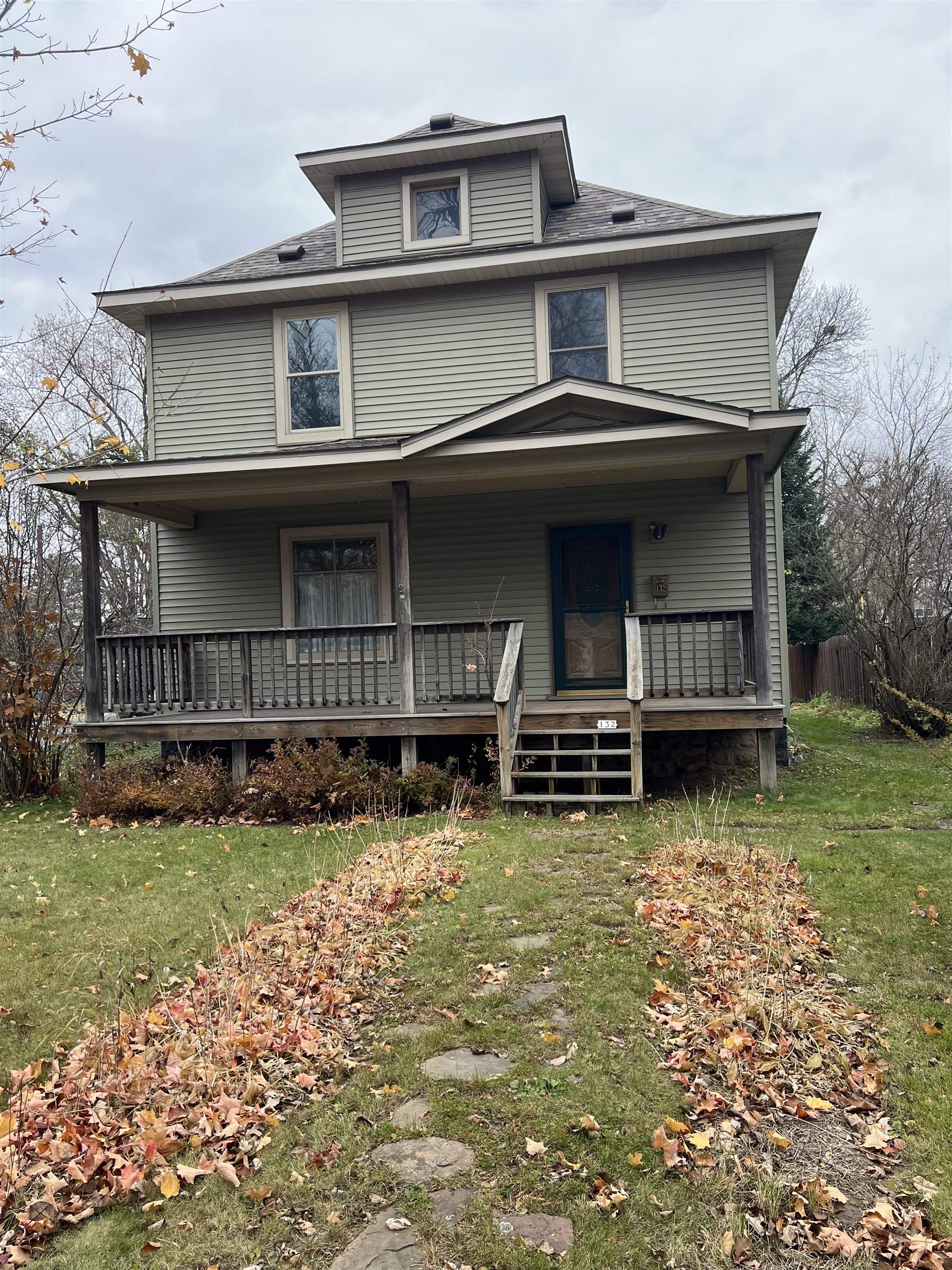 132 Reuter Ave, Rice Lake, Wisconsin 54868, 3 Bedrooms Bedrooms, ,1 BathroomBathrooms,Residential,For Sale,132 Reuter Ave,22505350