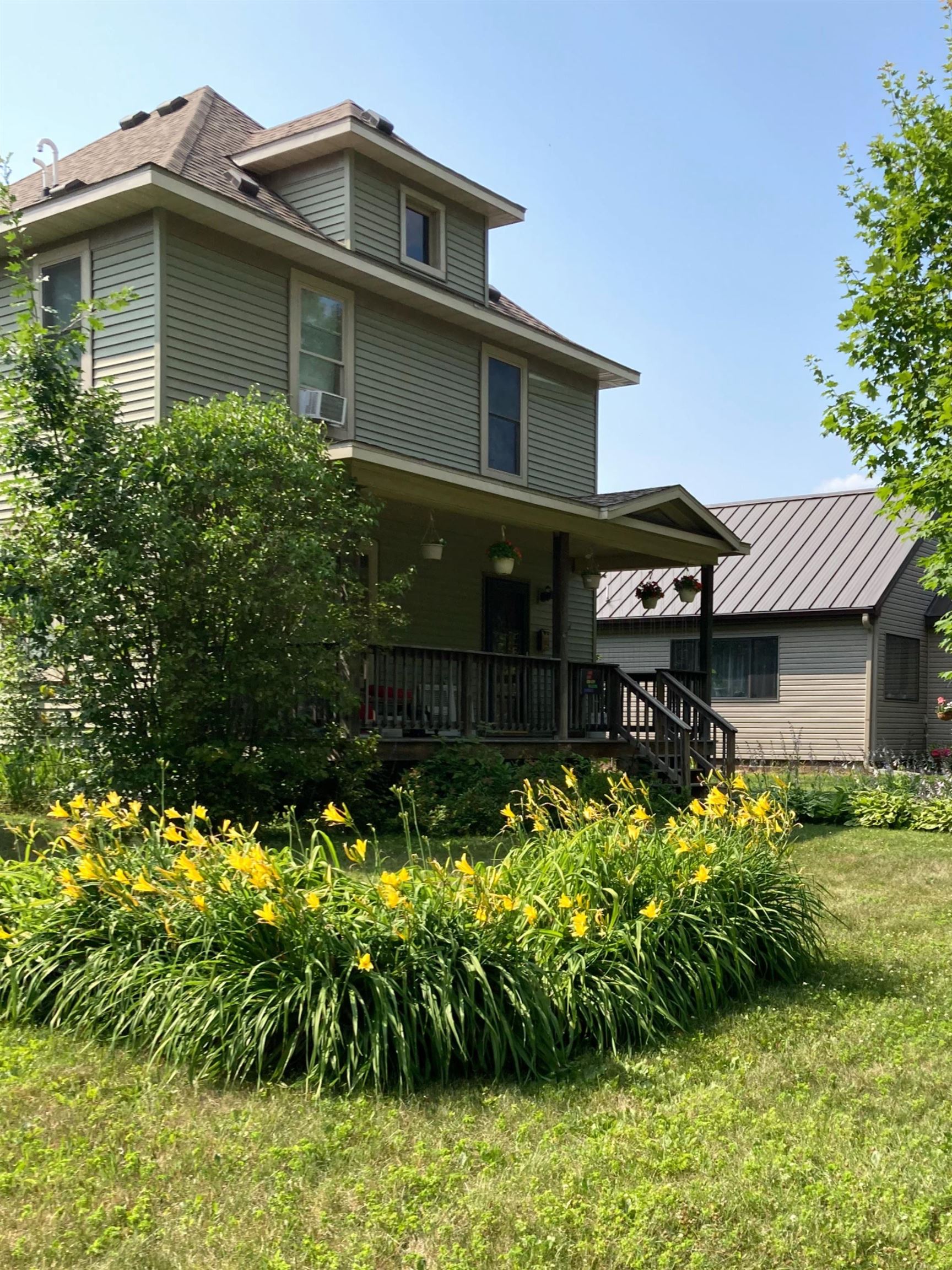 132 Reuter Ave, Rice Lake, Wisconsin 54868, 3 Bedrooms Bedrooms, ,1 BathroomBathrooms,Residential,For Sale,132 Reuter Ave,22505350