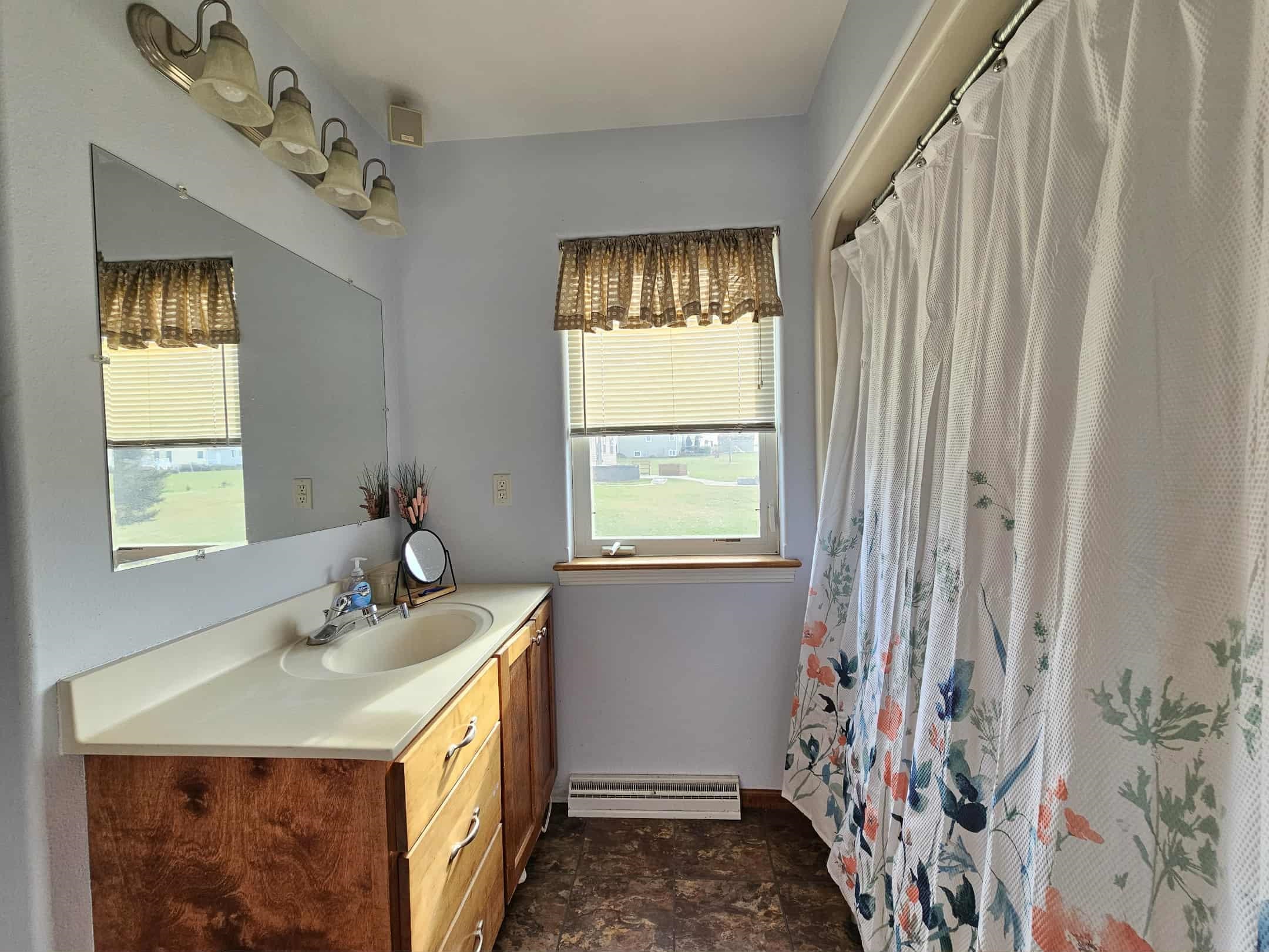 213632 COZY LANE, Stratford, Wisconsin 54484, 5 Bedrooms Bedrooms, ,2 BathroomsBathrooms,Residential,For Sale,213632 COZY LANE,22505377