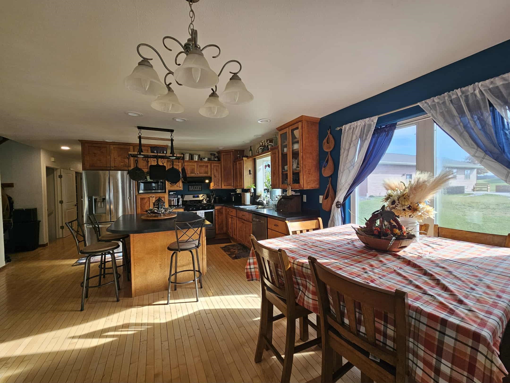 213632 COZY LANE, Stratford, Wisconsin 54484, 5 Bedrooms Bedrooms, ,2 BathroomsBathrooms,Residential,For Sale,213632 COZY LANE,22505377