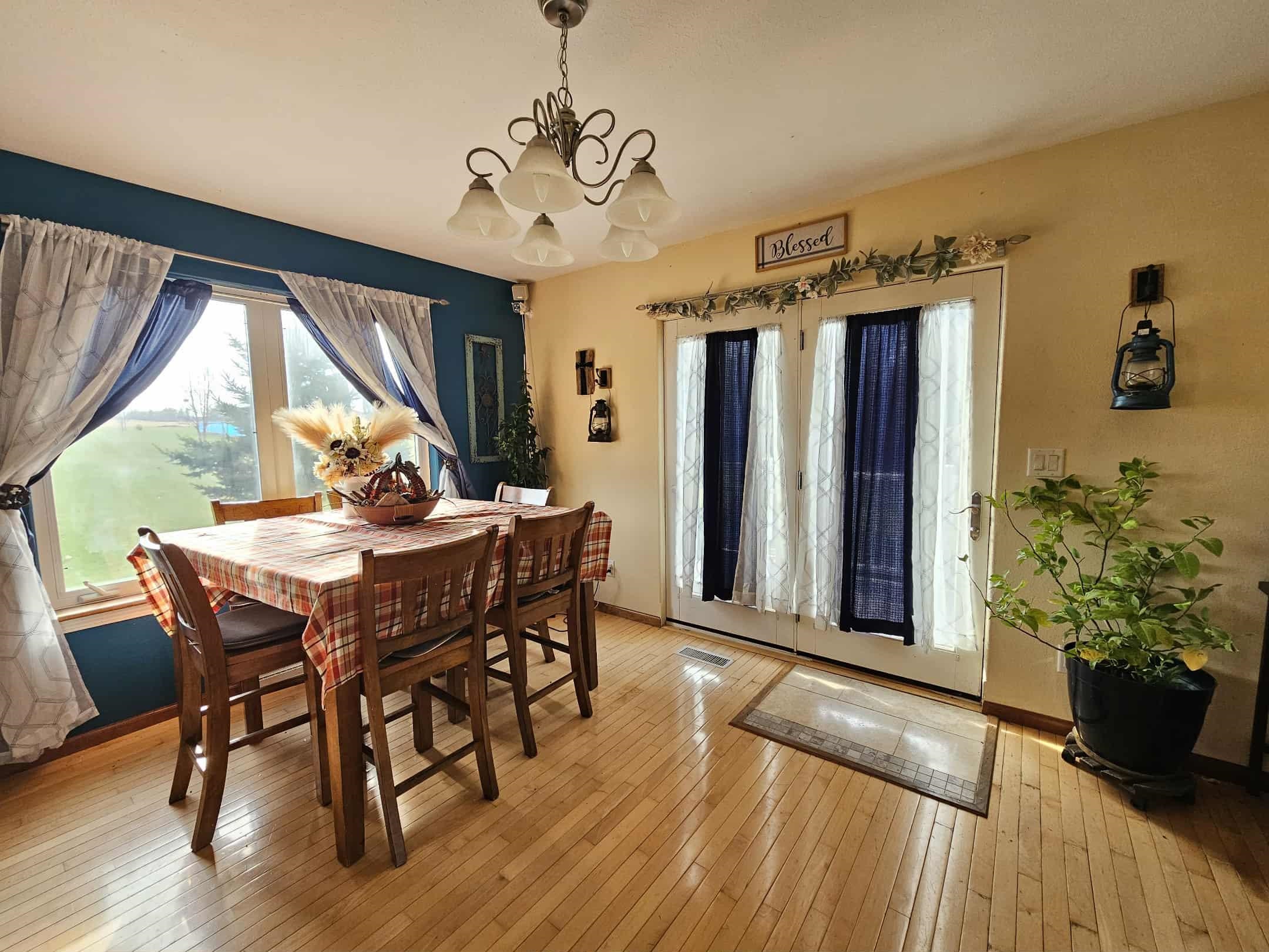 213632 COZY LANE, Stratford, Wisconsin 54484, 5 Bedrooms Bedrooms, ,2 BathroomsBathrooms,Residential,For Sale,213632 COZY LANE,22505377